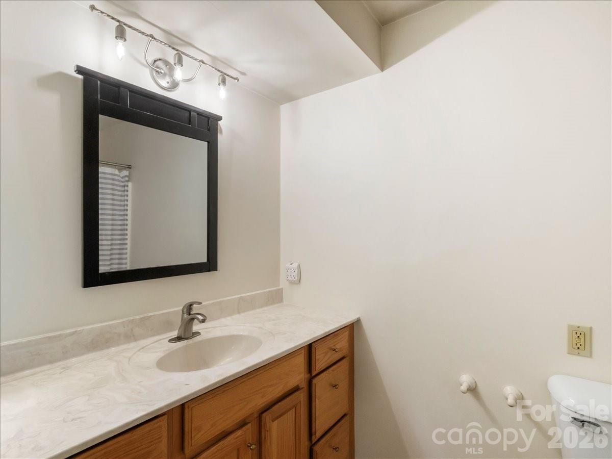 16 Turtle Dove Trail — Burnsville