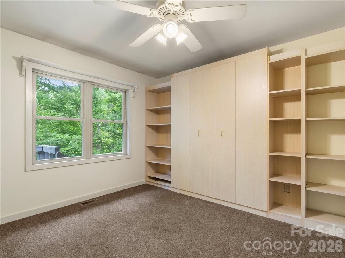16 Turtle Dove Trail — Burnsville