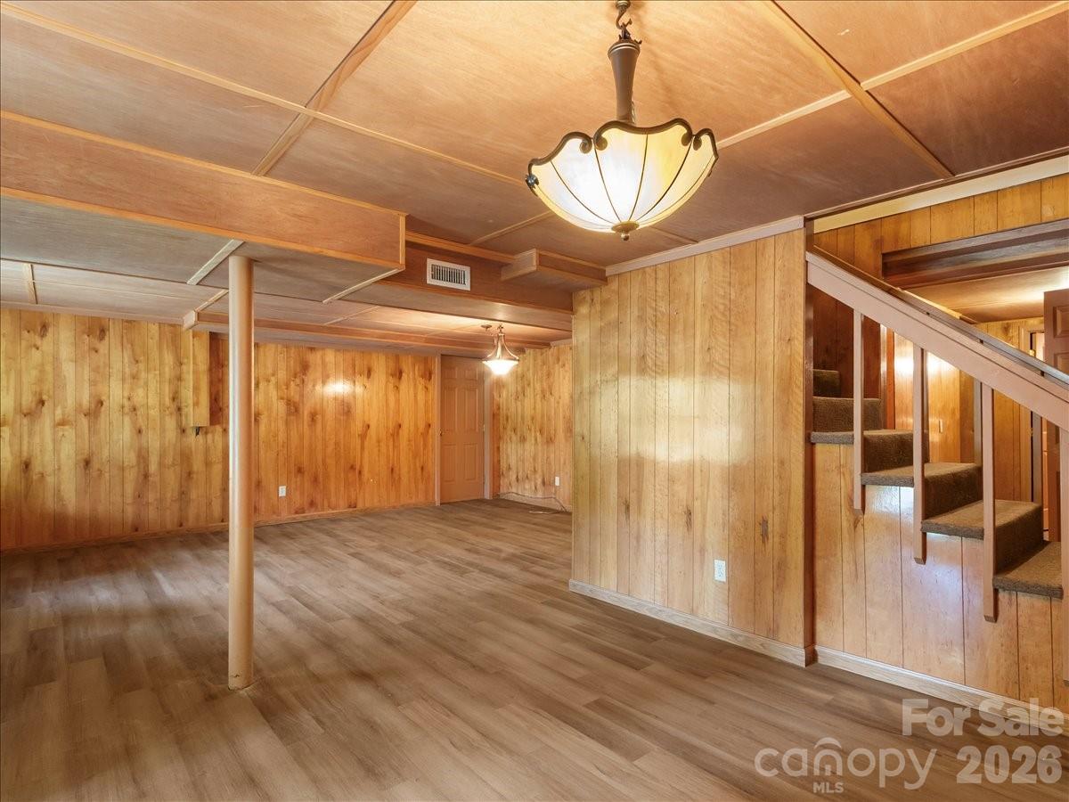 16 Turtle Dove Trail — Burnsville