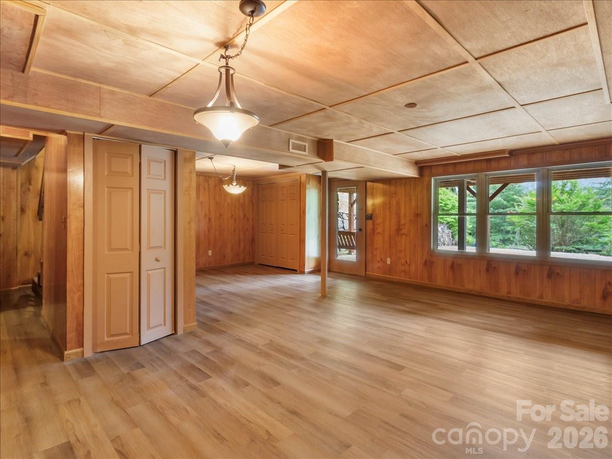 16 Turtle Dove Trail — Burnsville