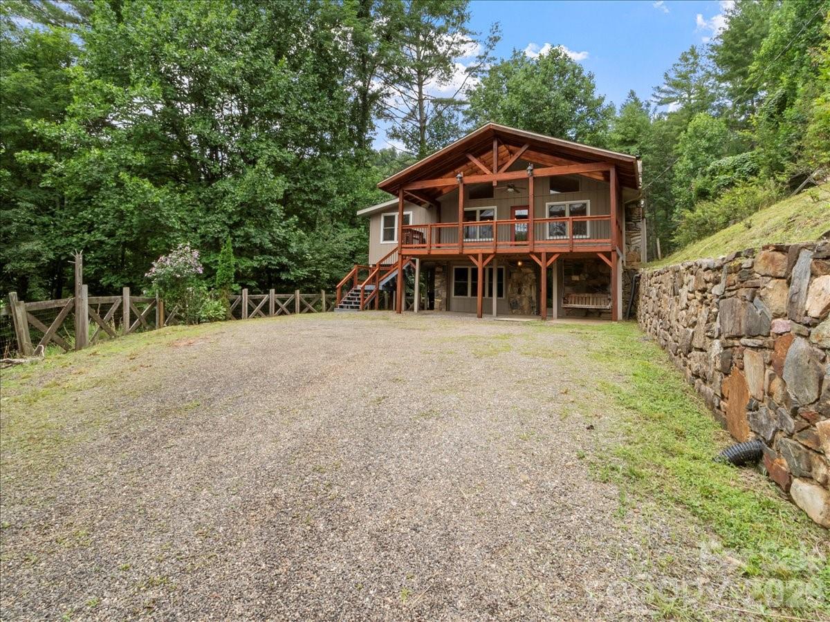 16 Turtle Dove Trail — Burnsville