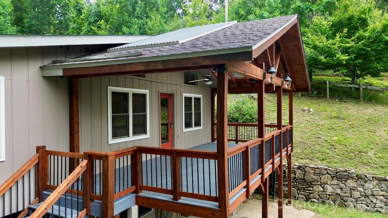 16 Turtle Dove Trail — Burnsville