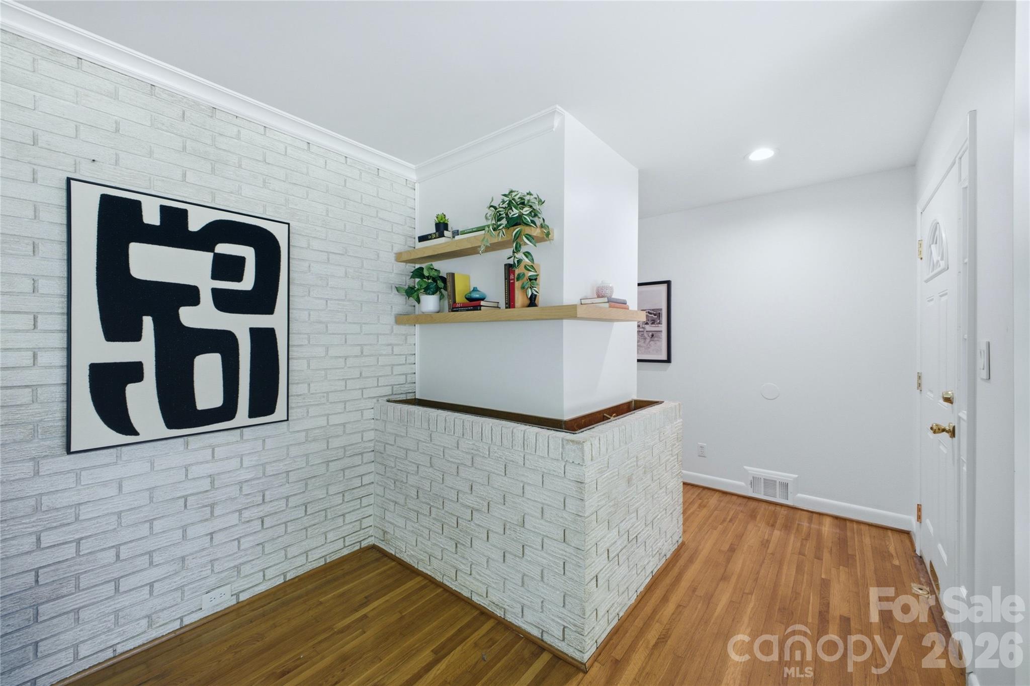 7008 Linda Lake Drive — Charlotte