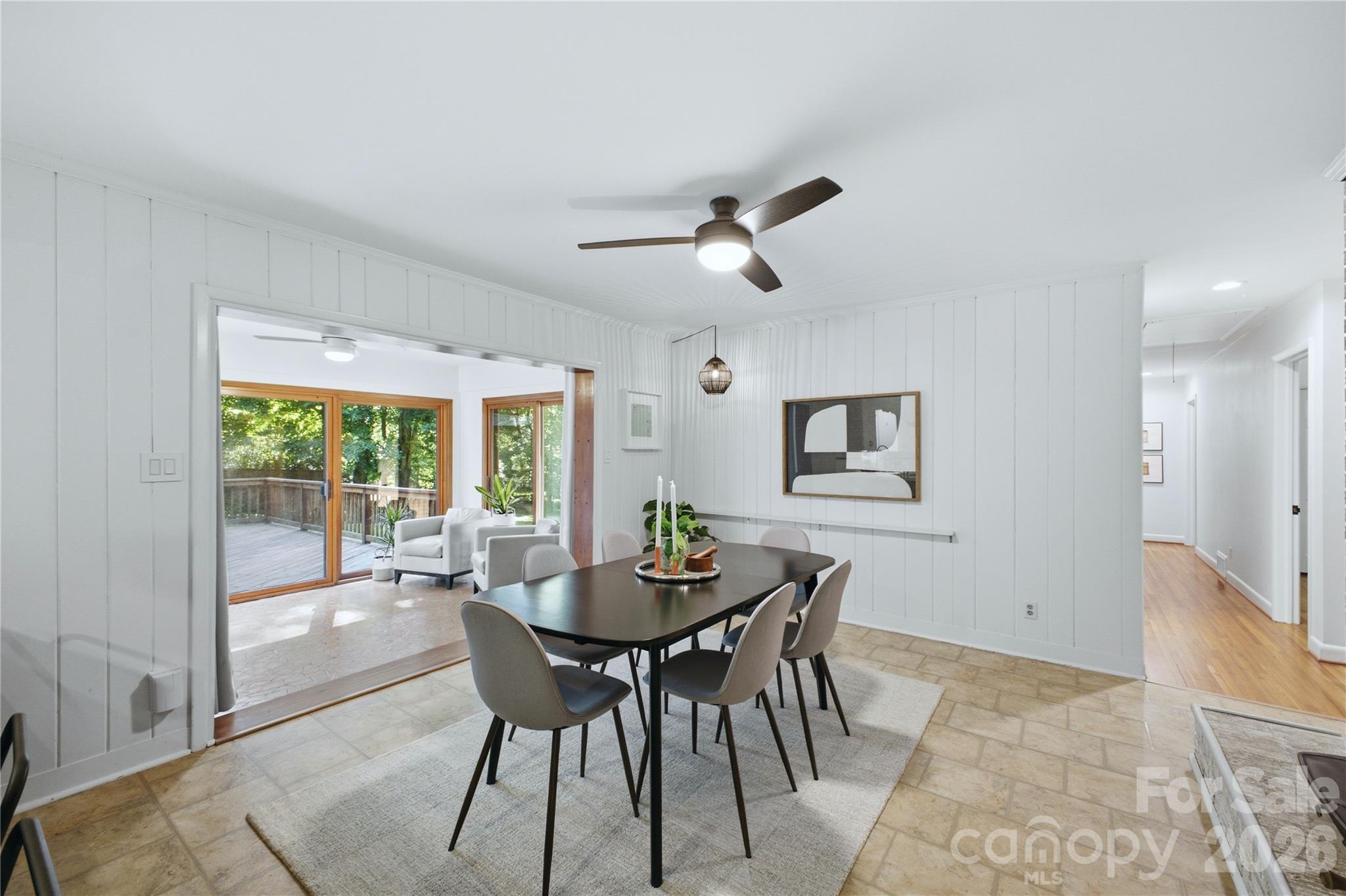 7008 Linda Lake Drive — Charlotte