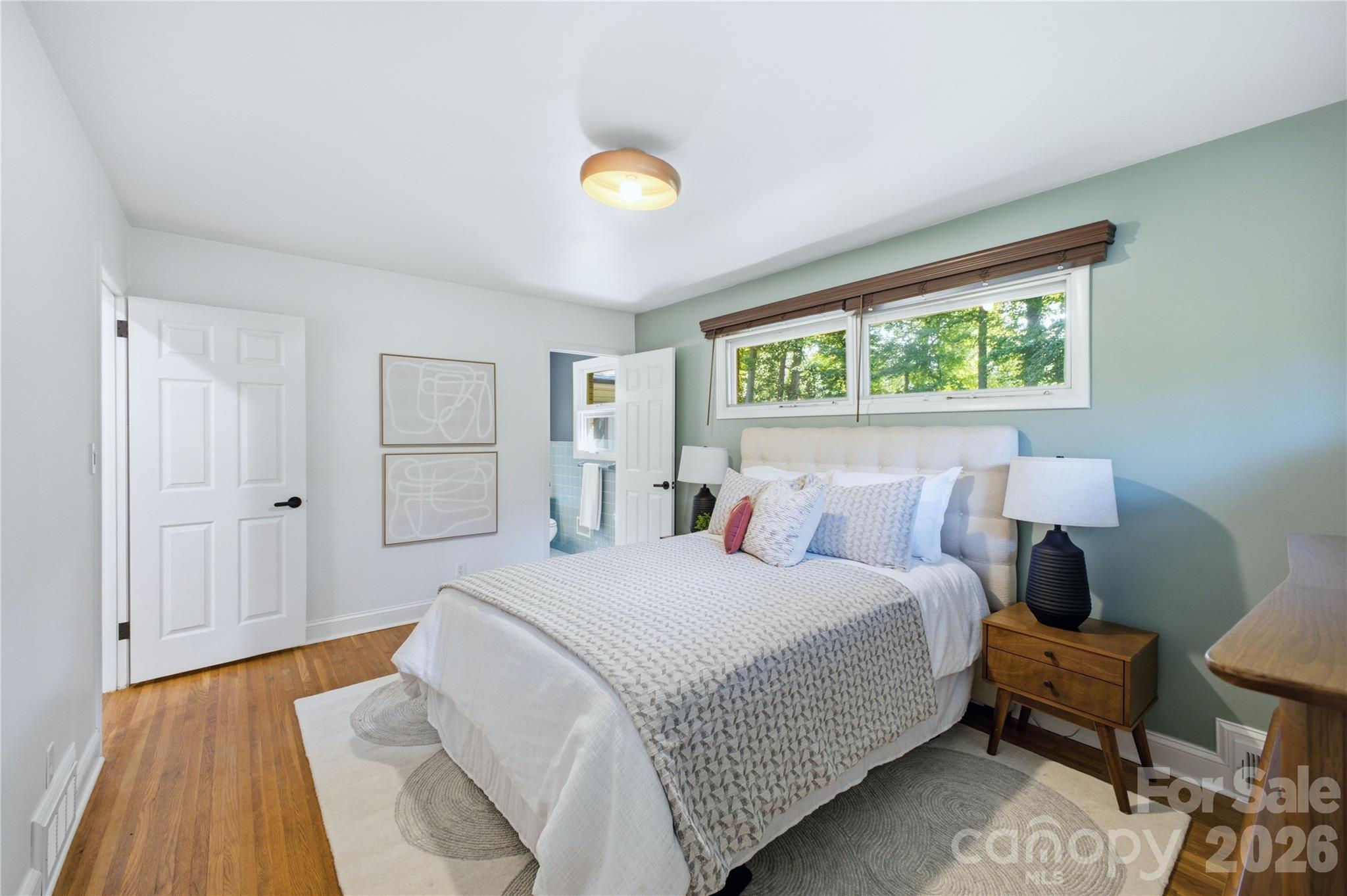 7008 Linda Lake Drive — Charlotte