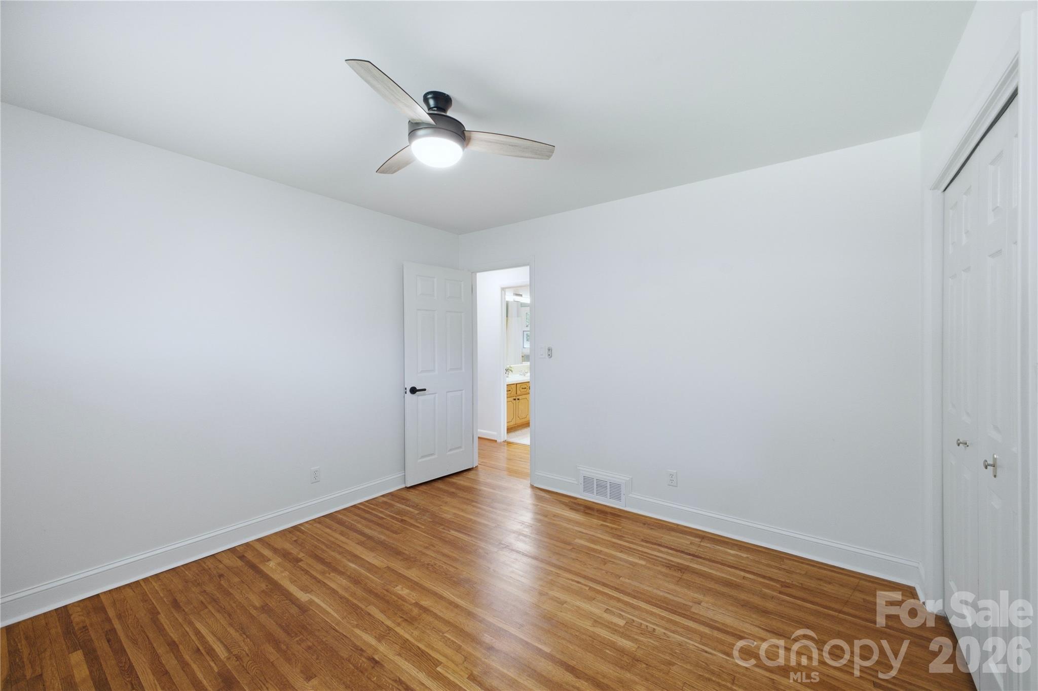 7008 Linda Lake Drive — Charlotte