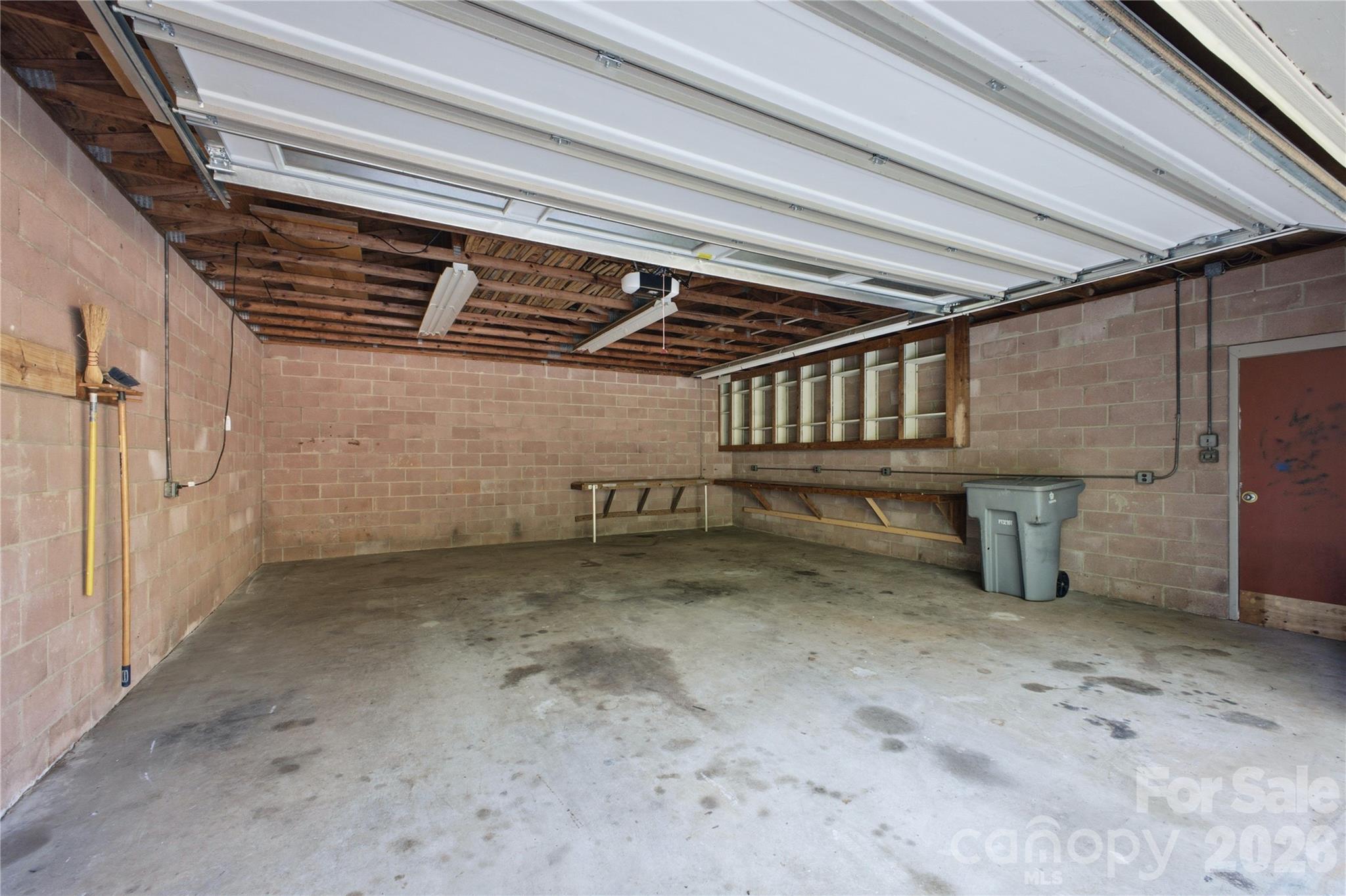 7008 Linda Lake Drive — Charlotte