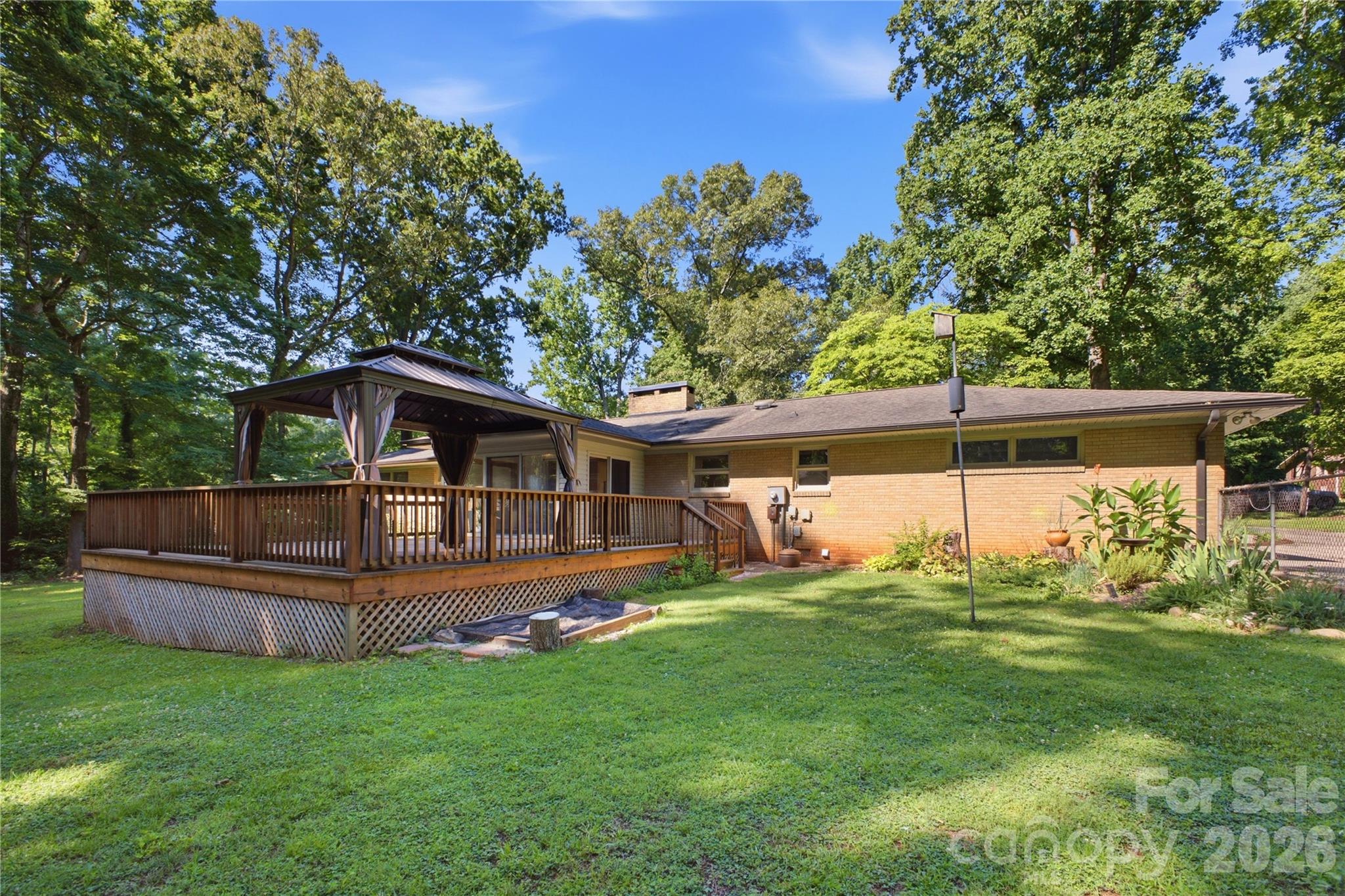 7008 Linda Lake Drive — Charlotte