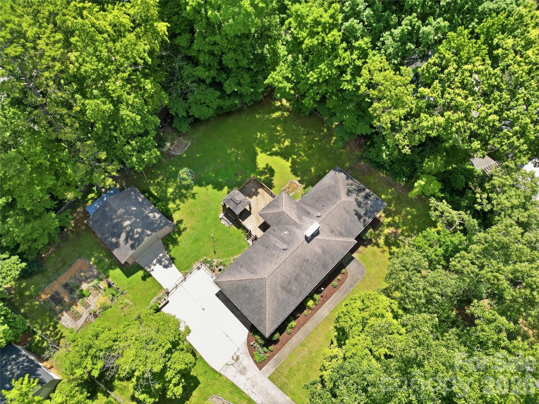 7008 Linda Lake Drive — Charlotte