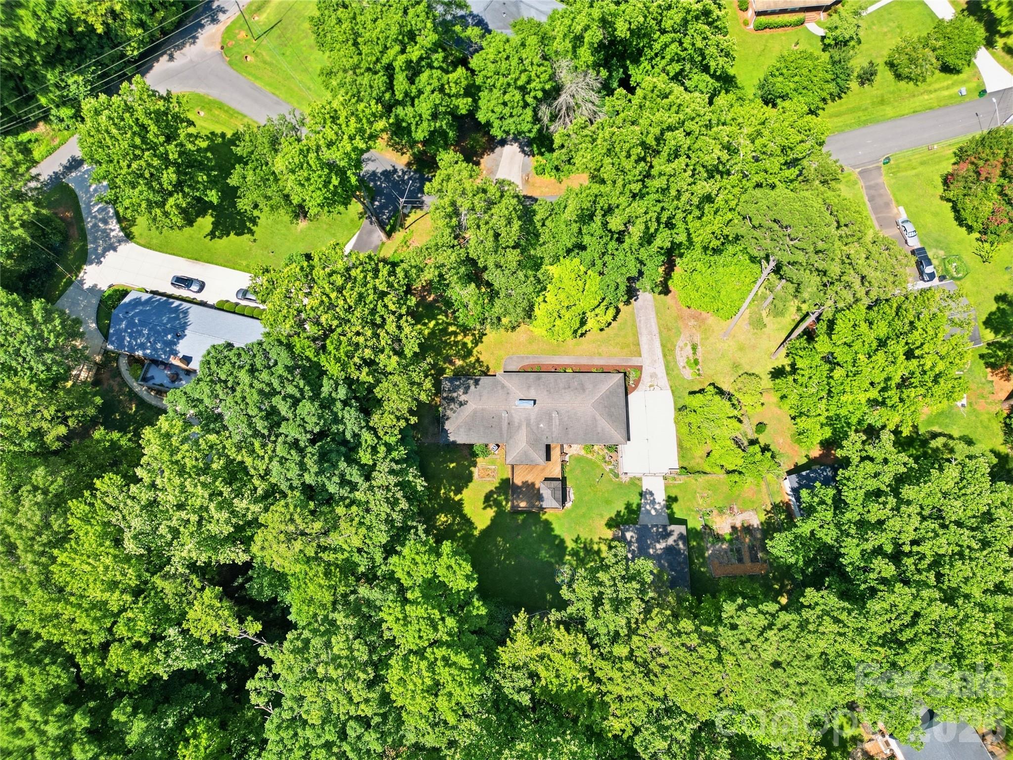 7008 Linda Lake Drive — Charlotte