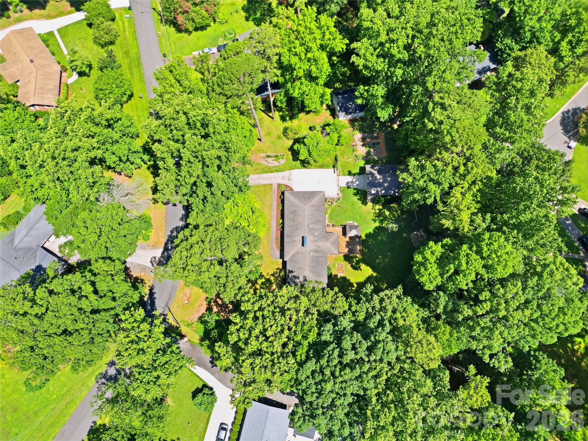 7008 Linda Lake Drive — Charlotte