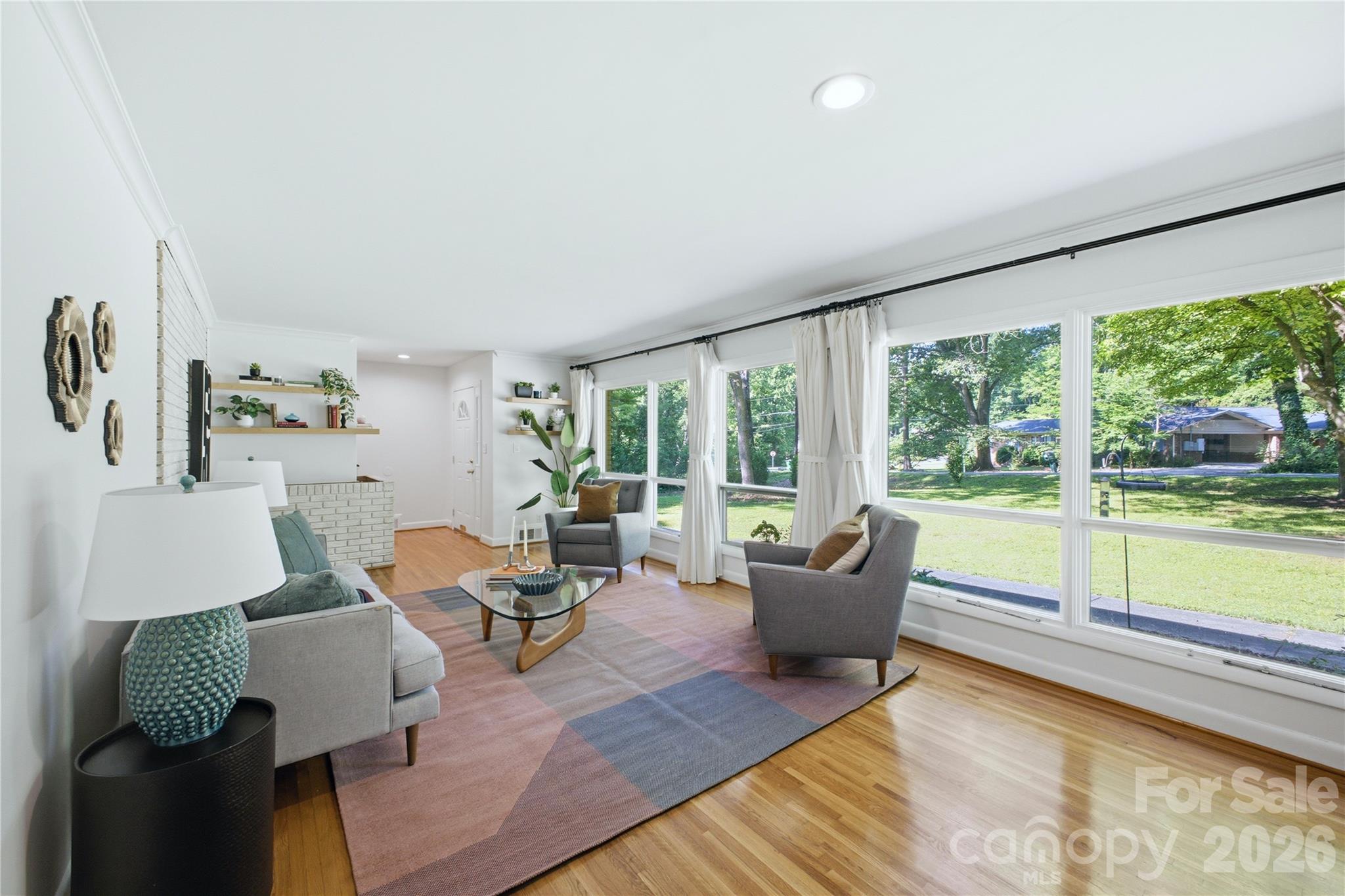 7008 Linda Lake Drive — Charlotte