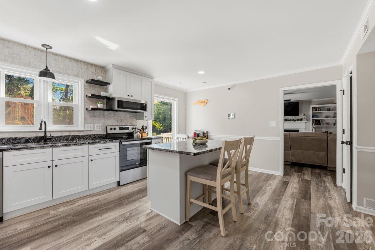 1171 37th Avenue Drive NE — Hickory