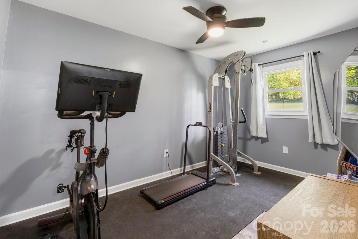 1171 37th Avenue Drive NE — Hickory