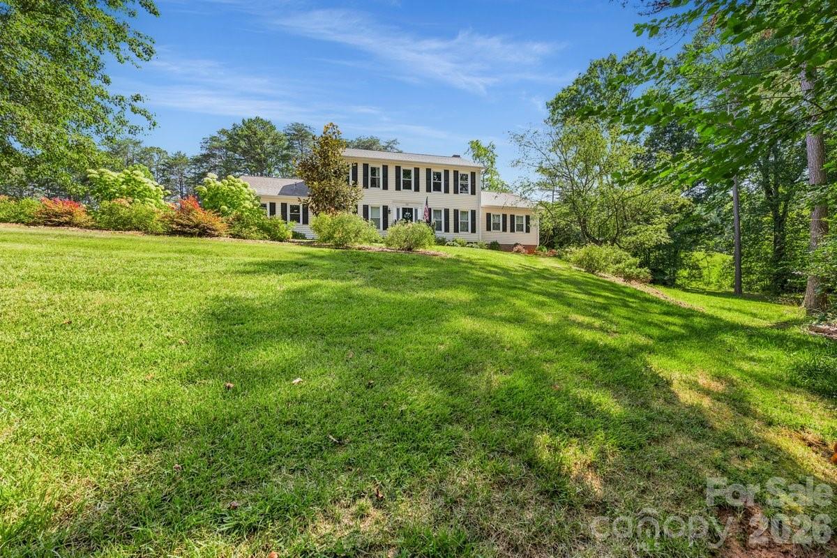 1171 37th Avenue Drive NE — Hickory