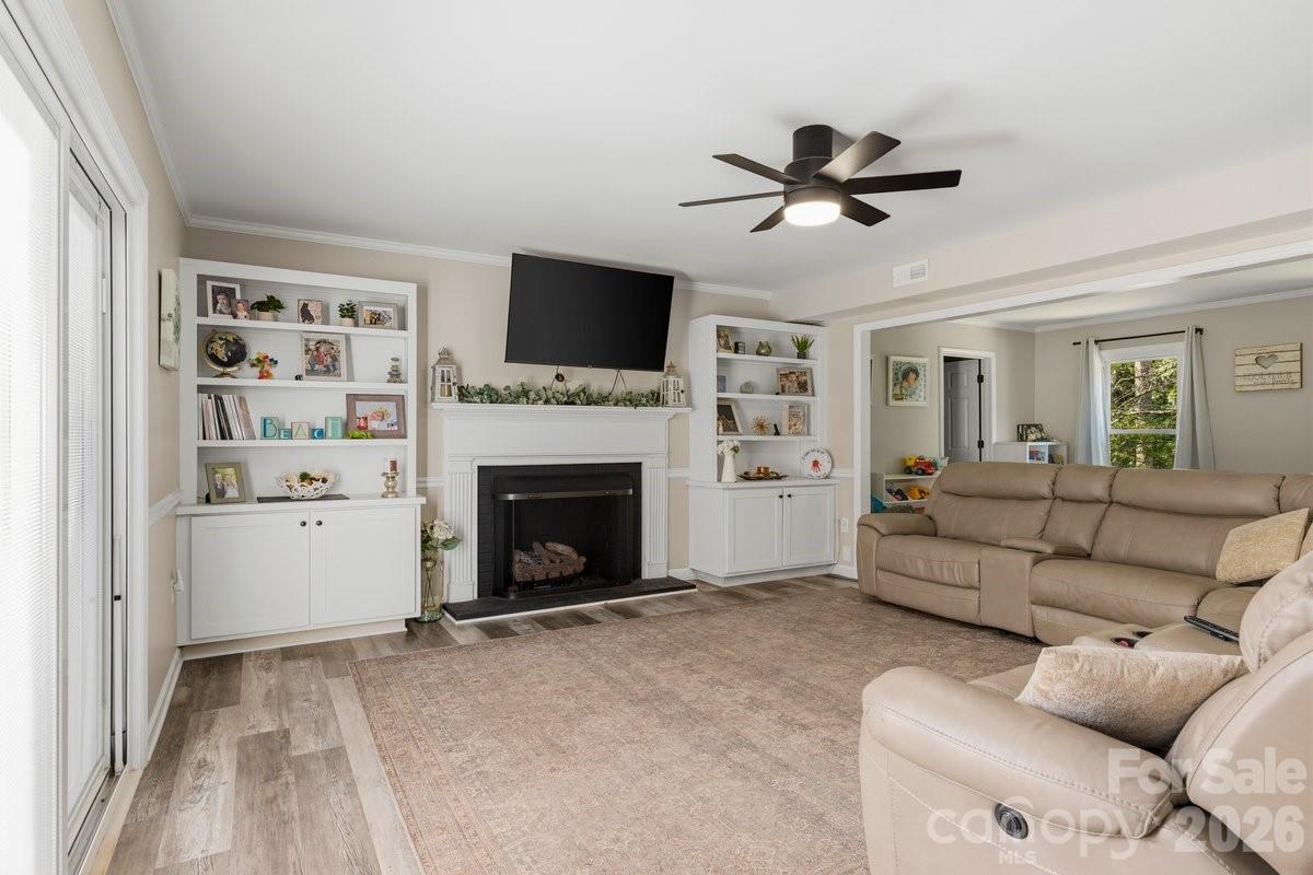 1171 37th Avenue Drive NE — Hickory