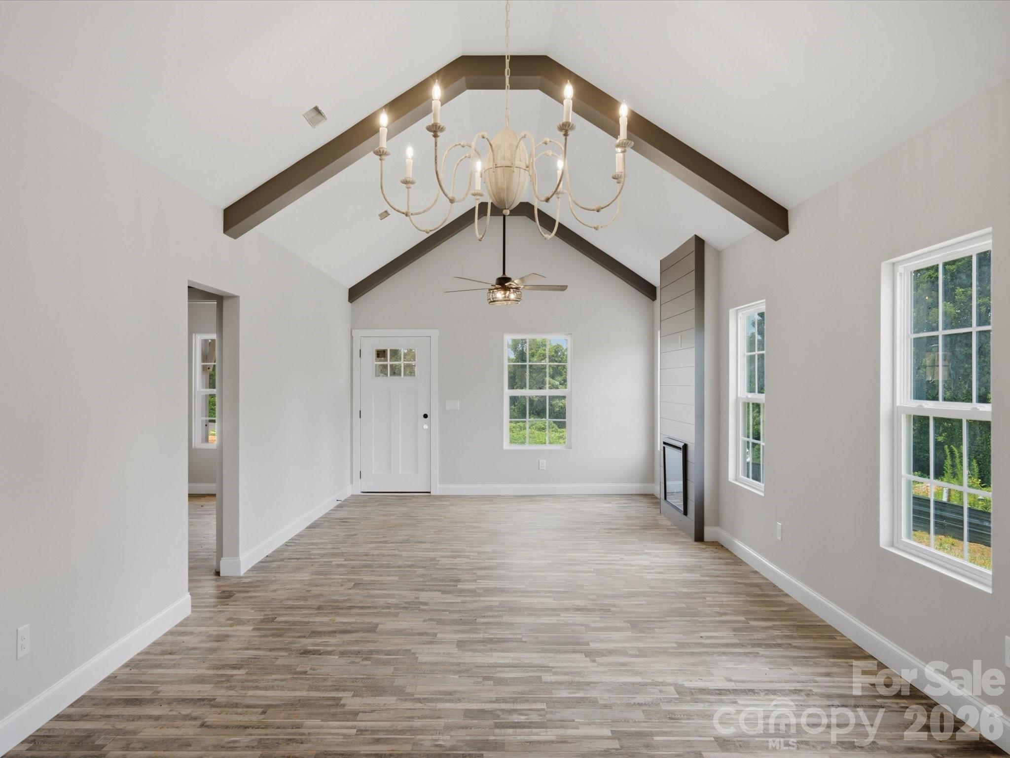 1432 Blackbird Drive — Clover