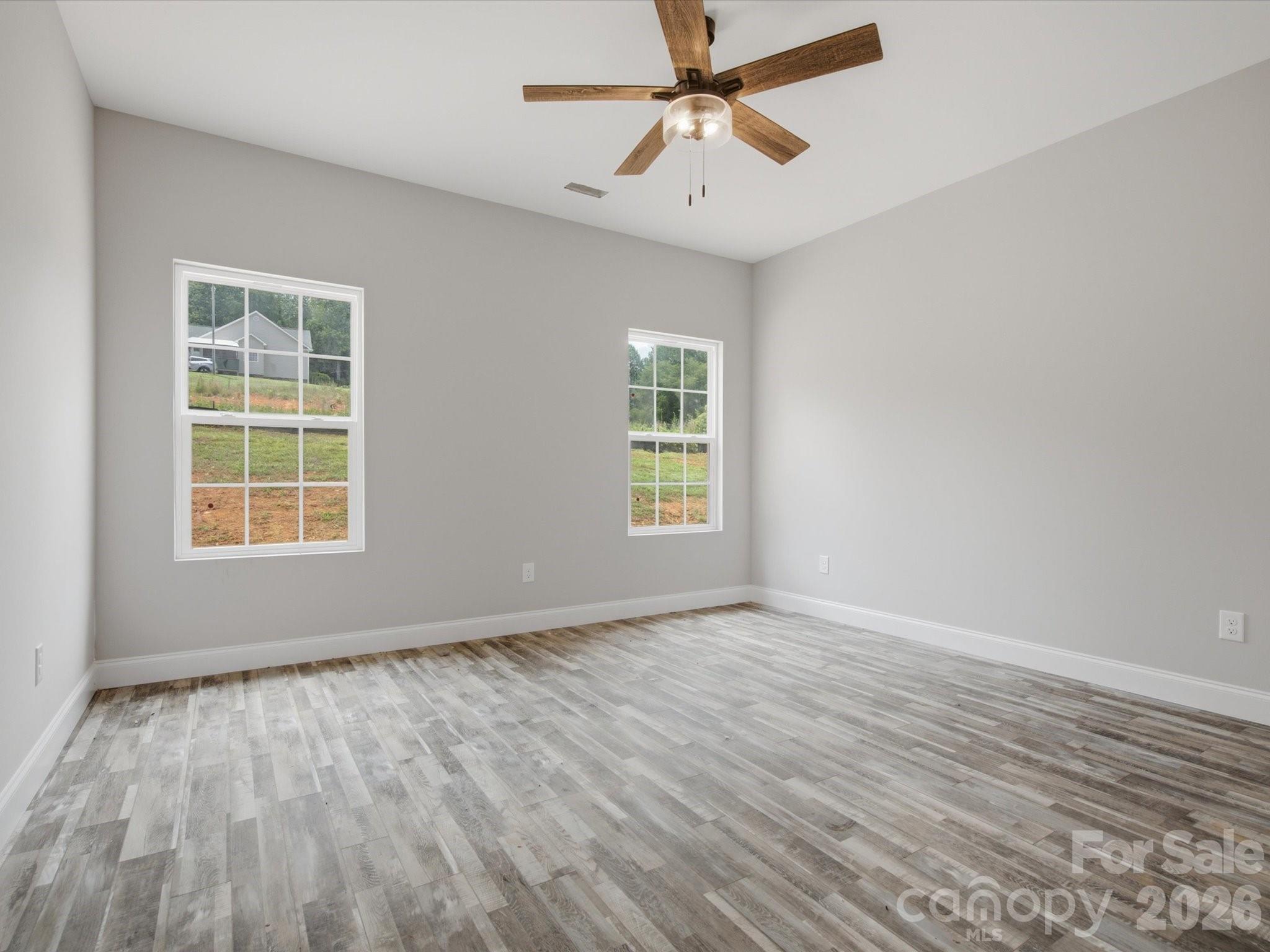 1432 Blackbird Drive — Clover