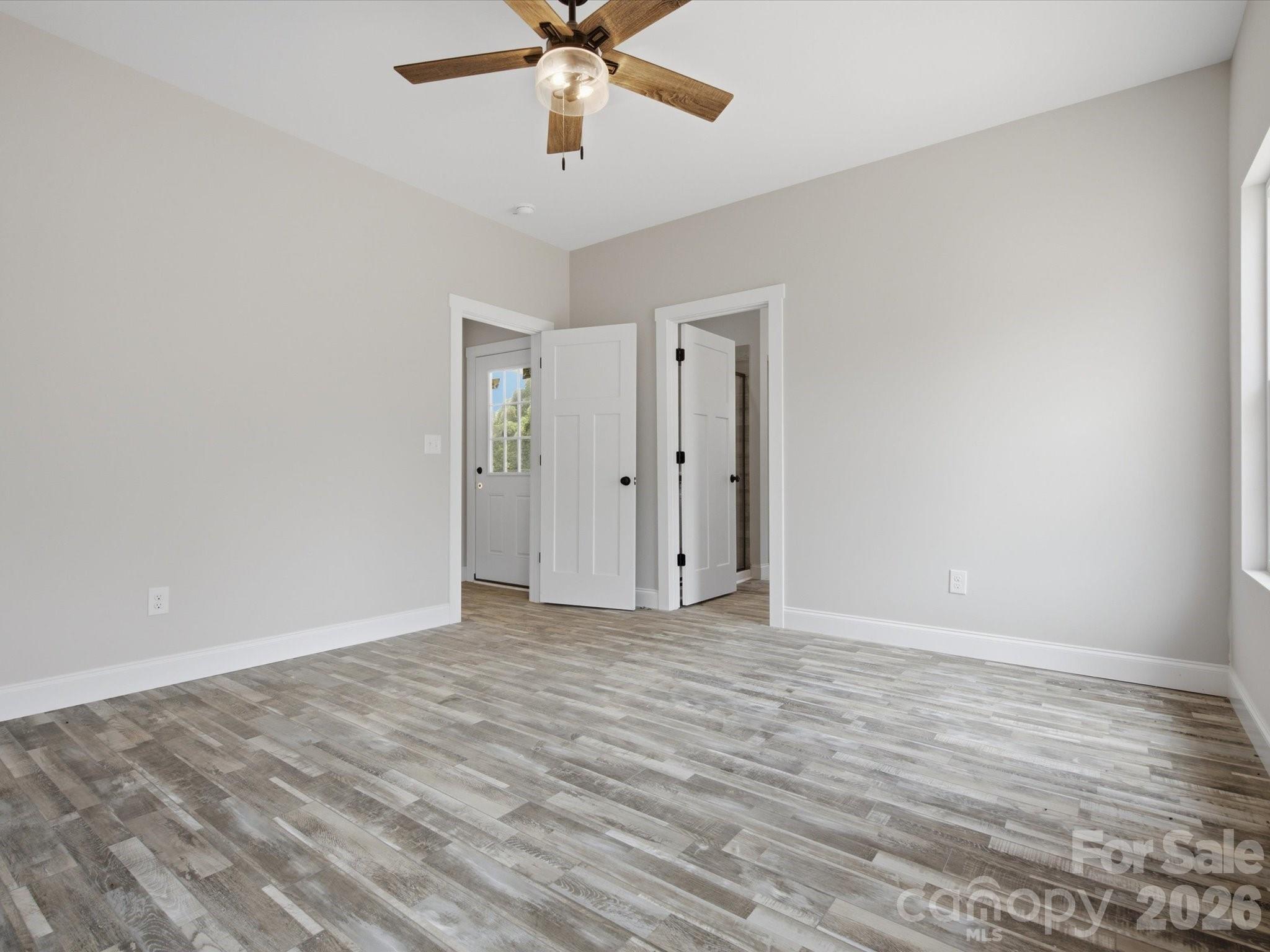 1432 Blackbird Drive — Clover