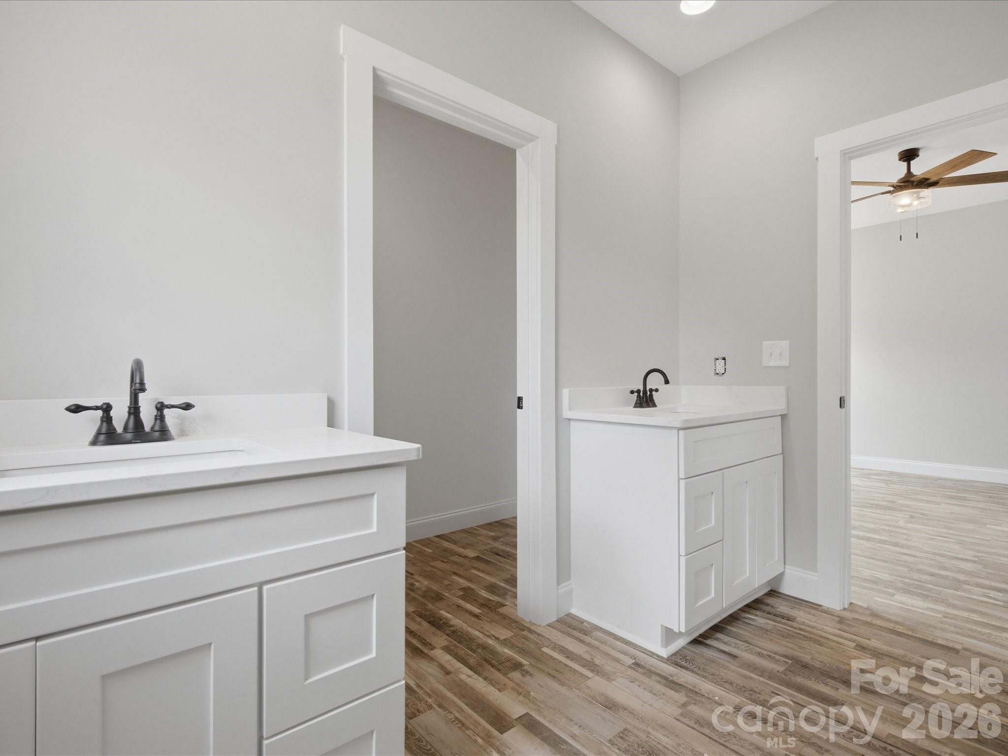 1432 Blackbird Drive — Clover