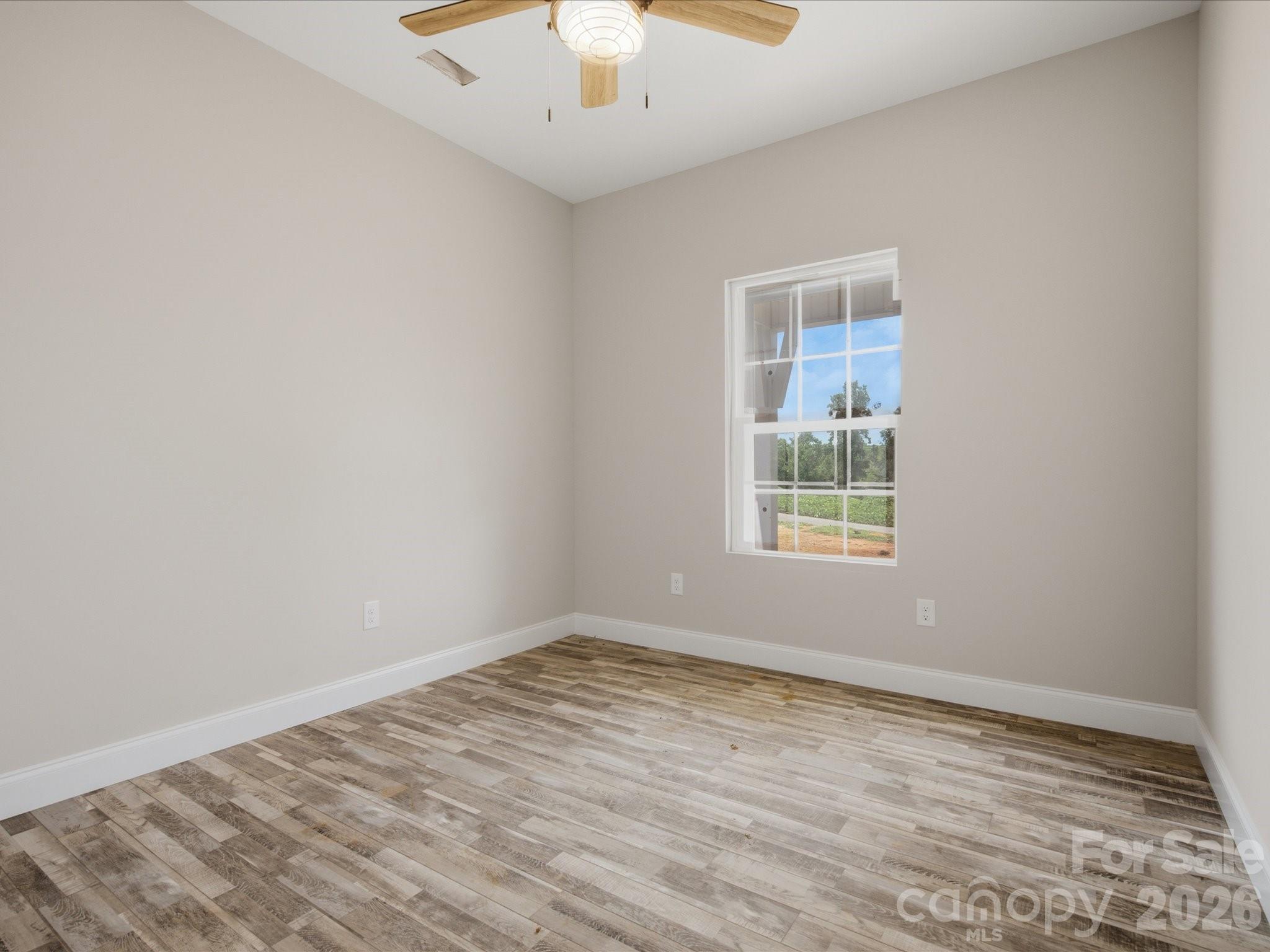 1432 Blackbird Drive — Clover