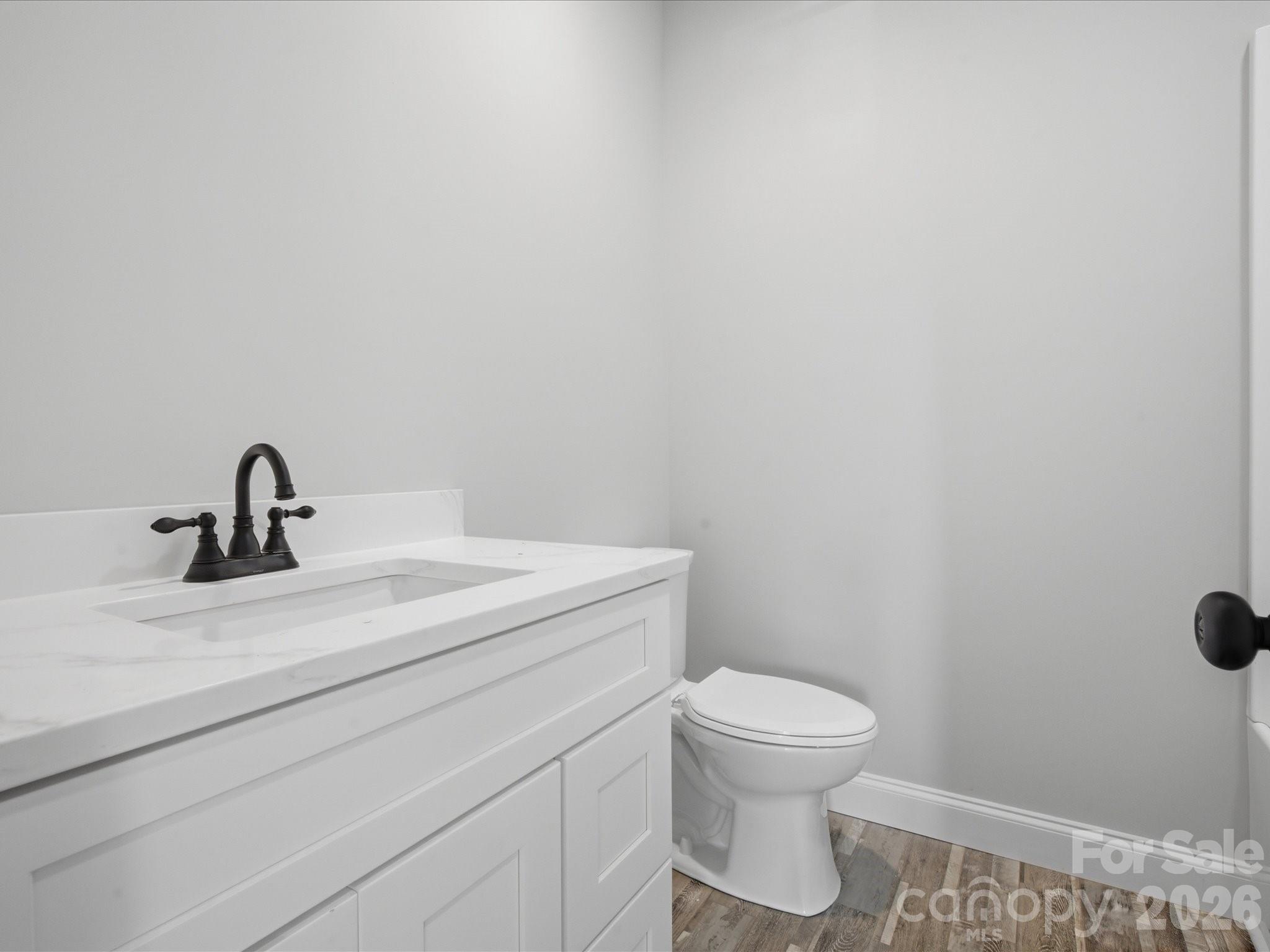 1432 Blackbird Drive — Clover