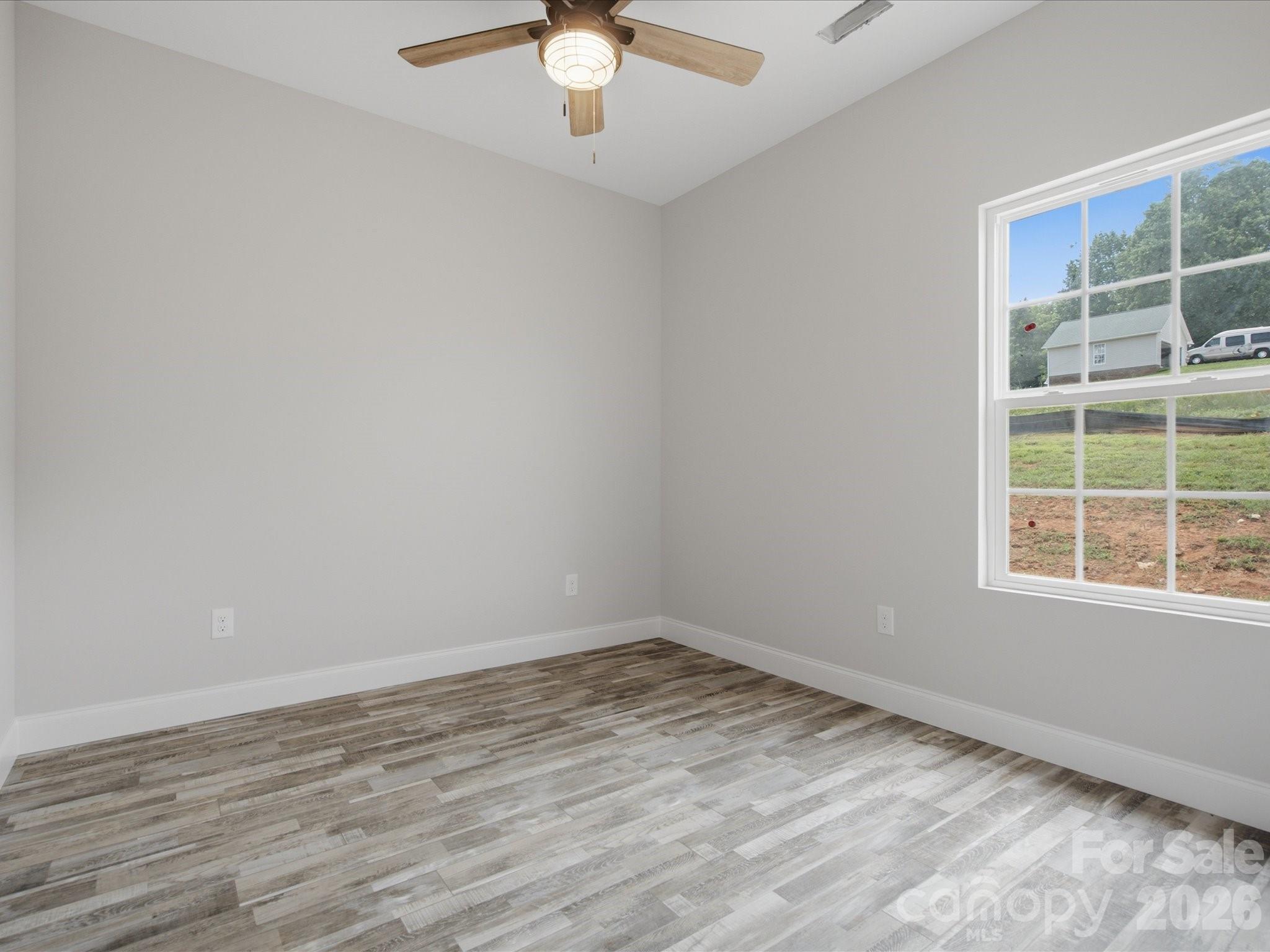1432 Blackbird Drive — Clover