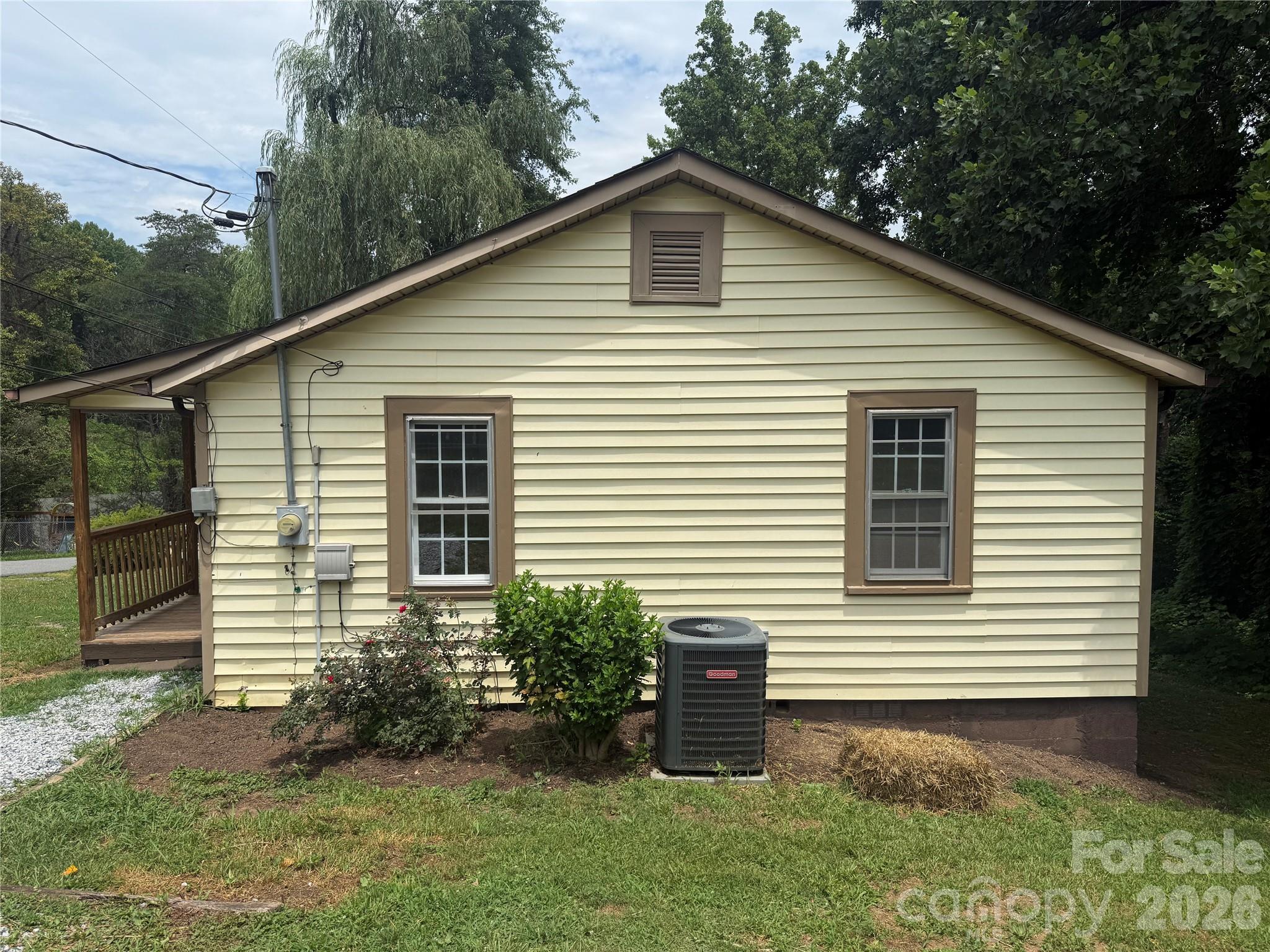 276 Kathy Street — Marion