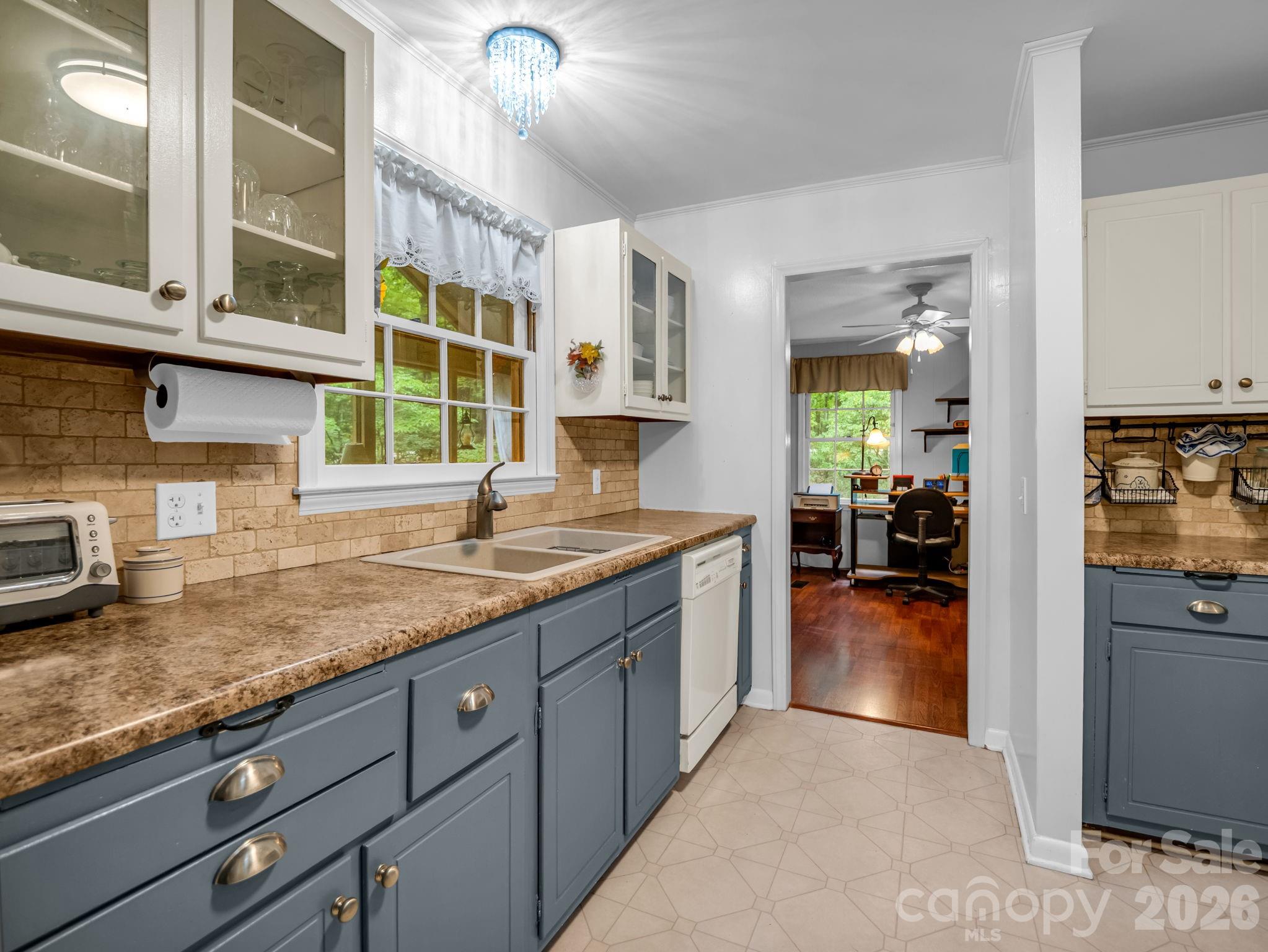 390 Mountain Laurel Drive — Columbus
