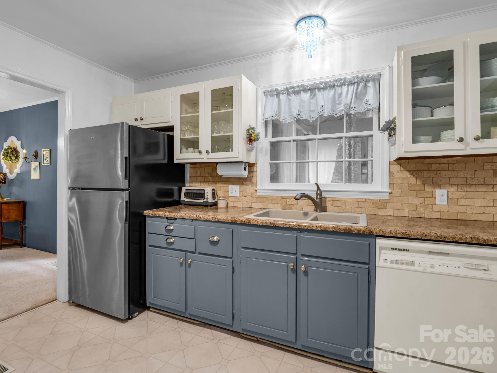 390 Mountain Laurel Drive — Columbus