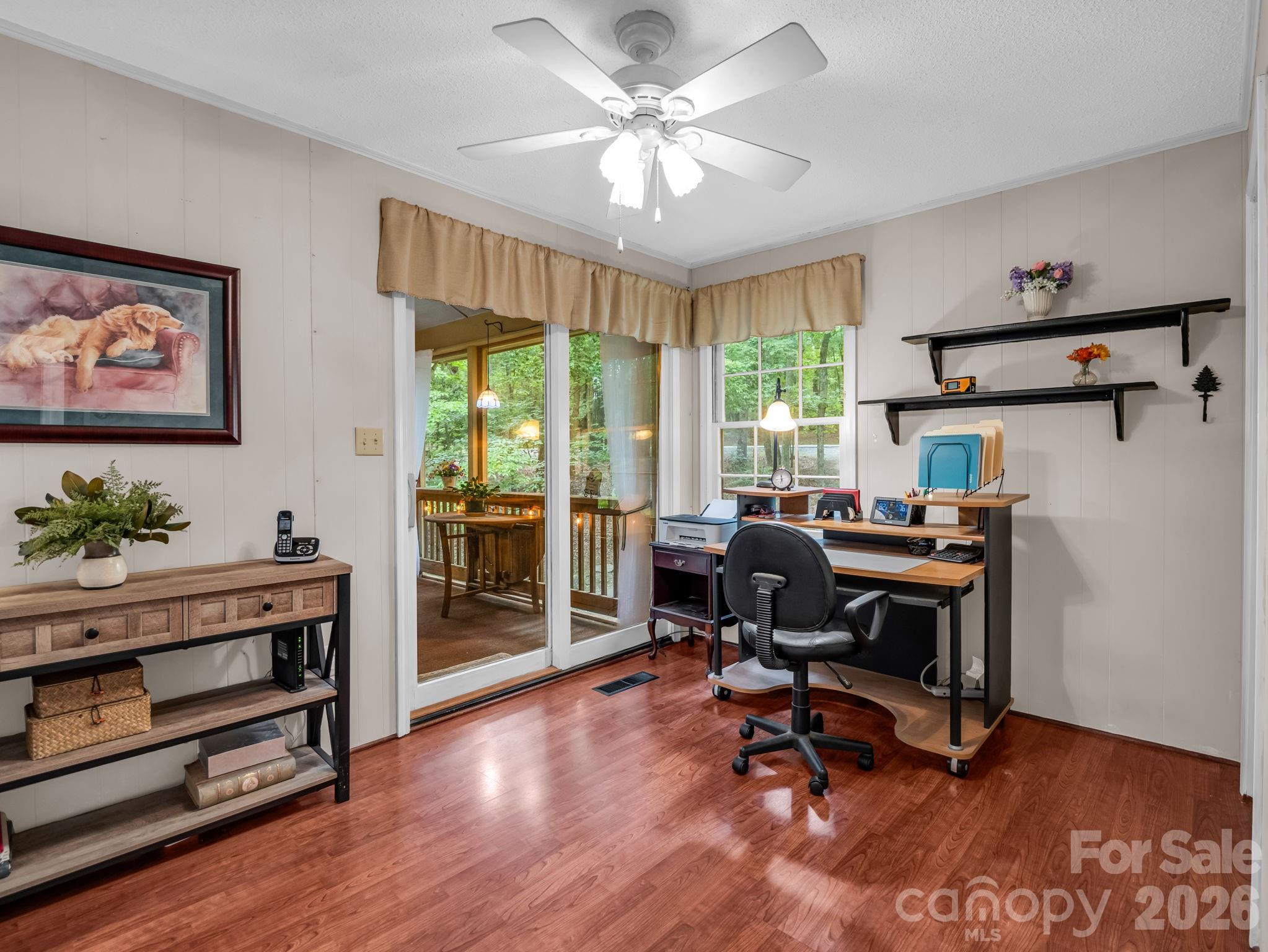 390 Mountain Laurel Drive — Columbus