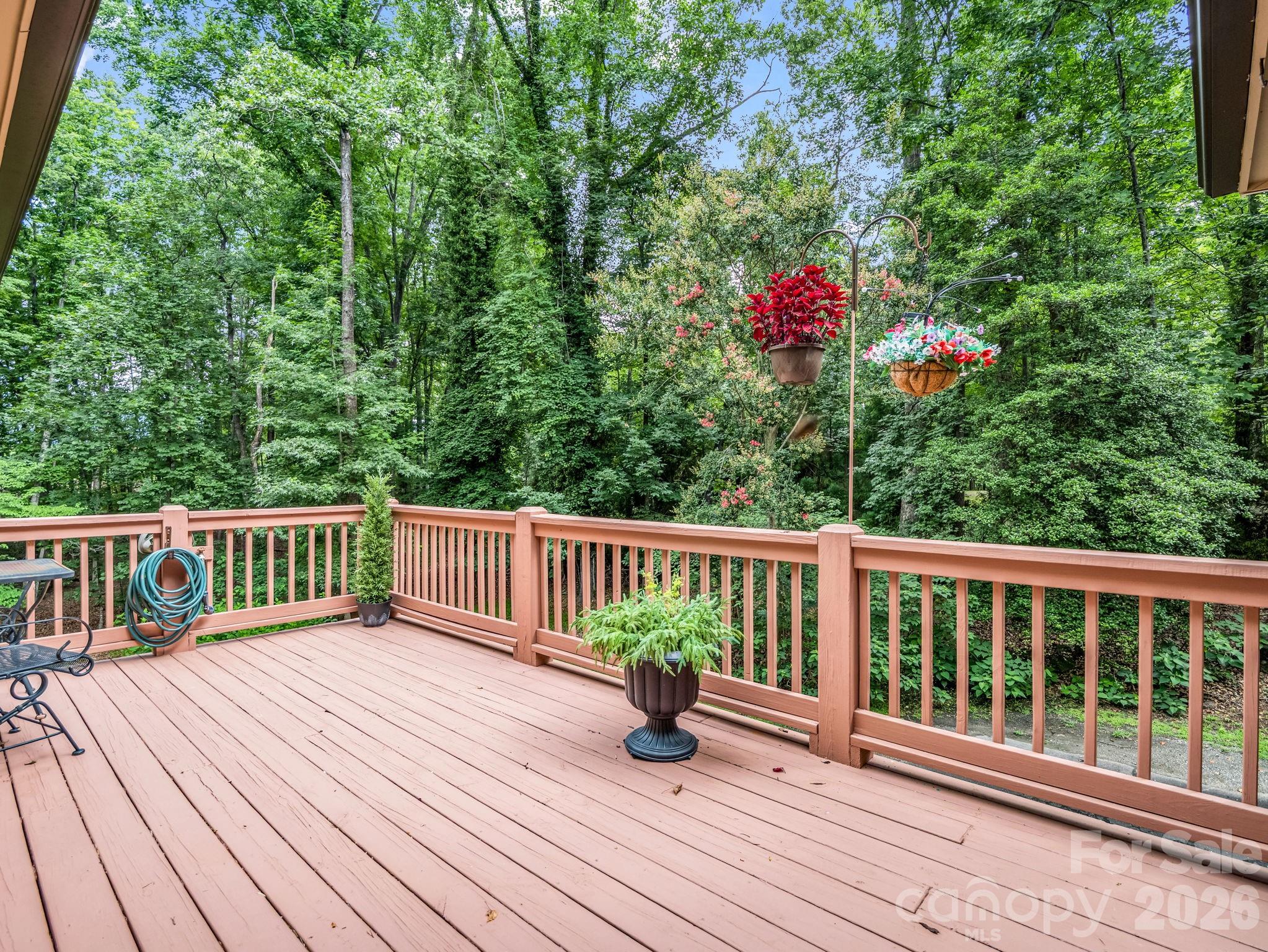 390 Mountain Laurel Drive — Columbus