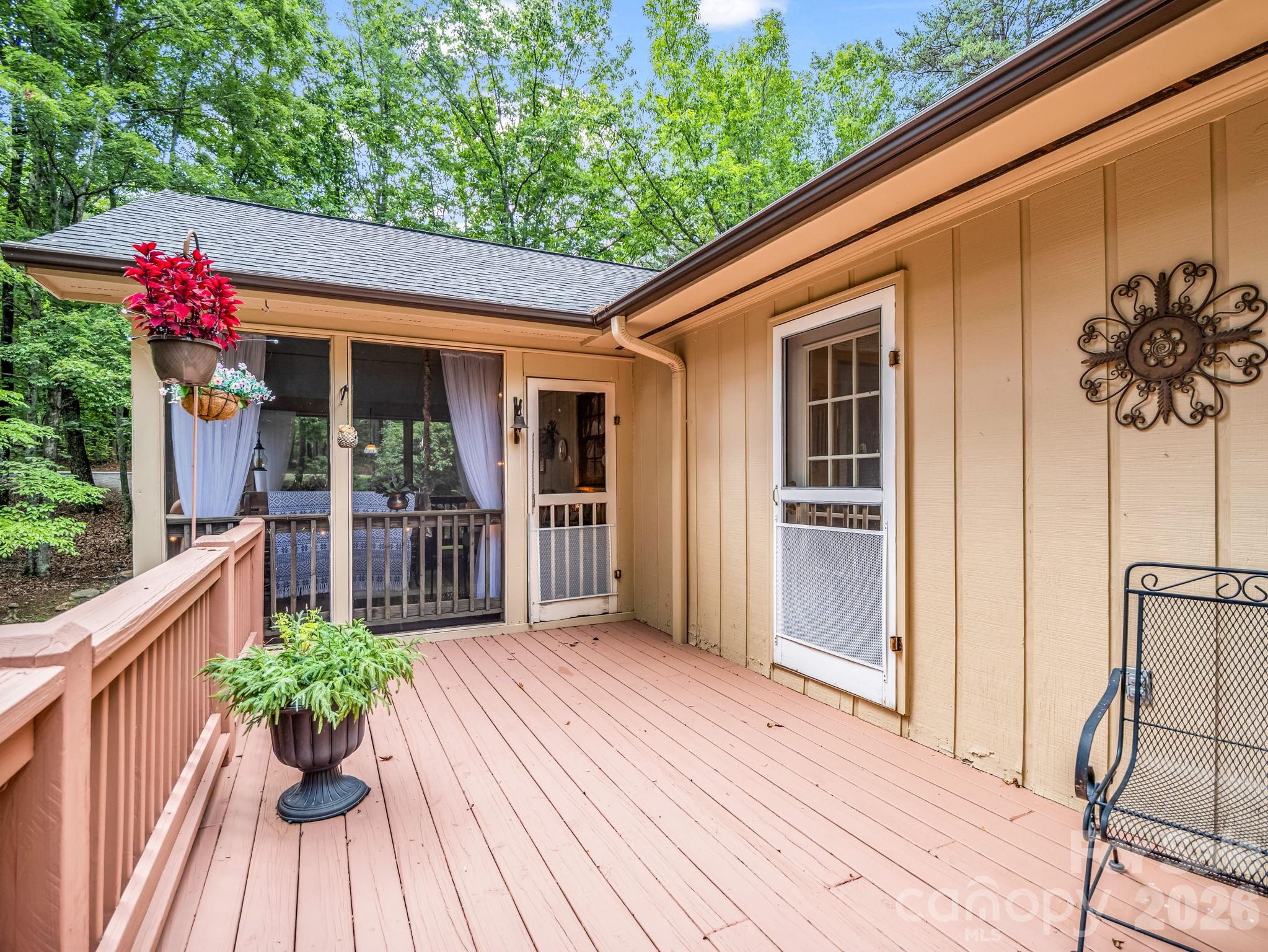 390 Mountain Laurel Drive — Columbus