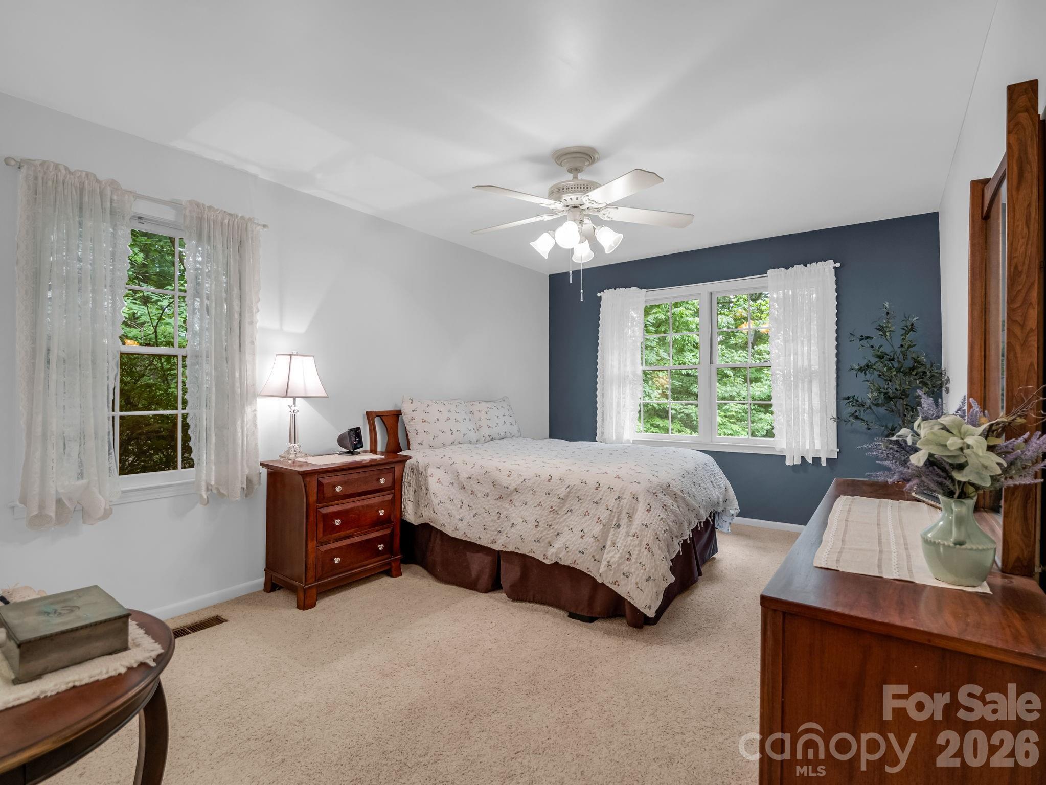 390 Mountain Laurel Drive — Columbus