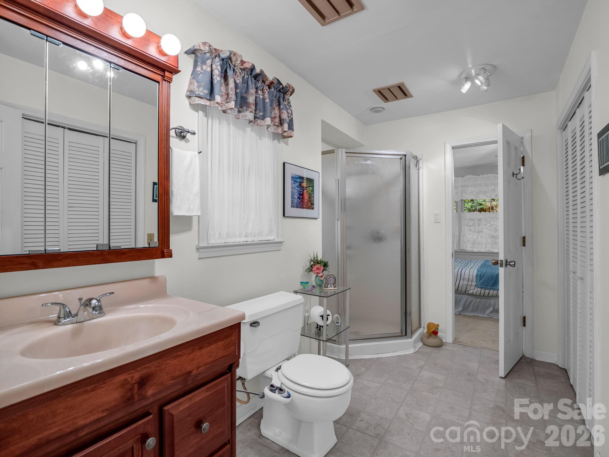 390 Mountain Laurel Drive — Columbus