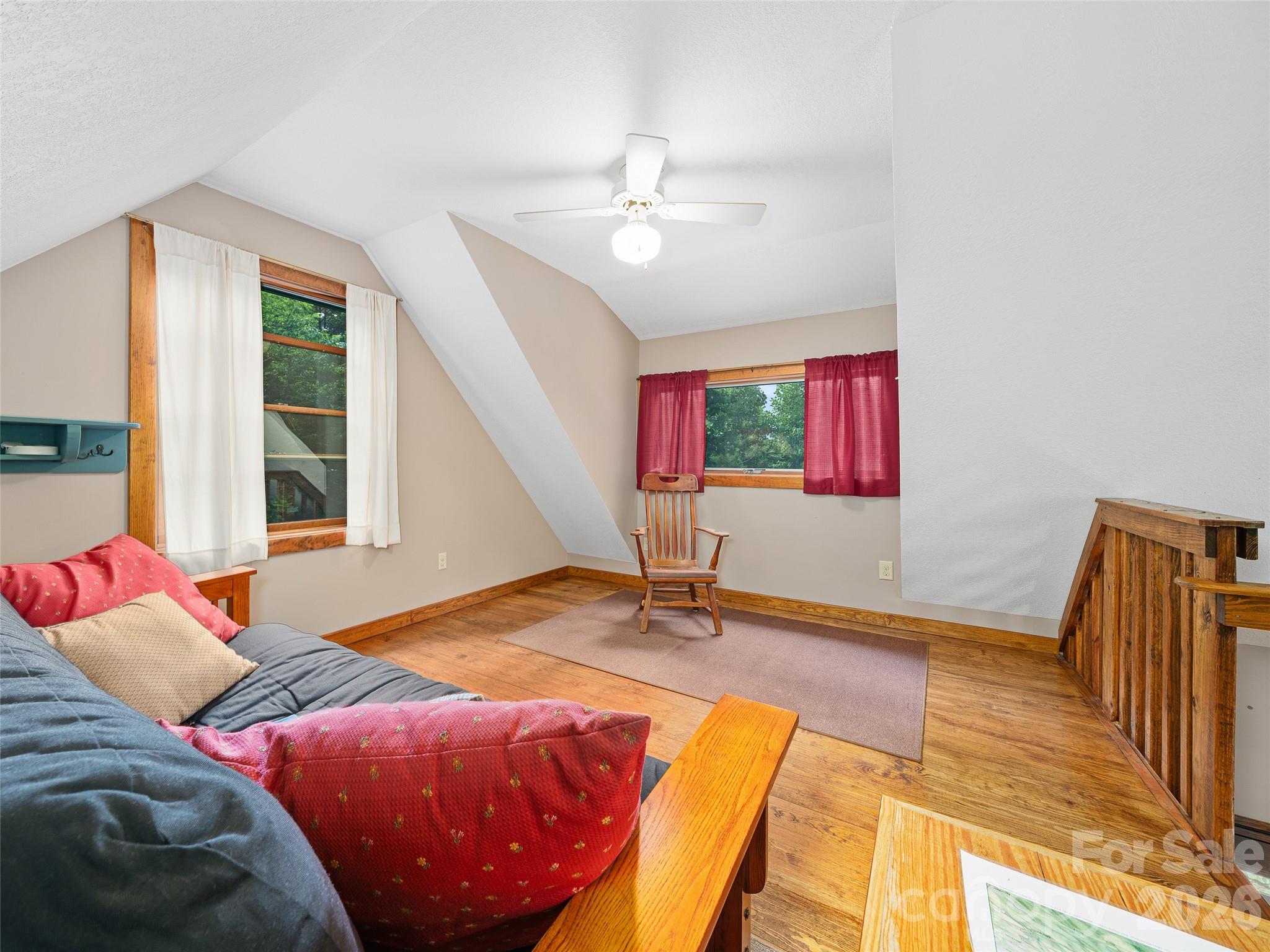 262 Little Pond Drive — Burnsville