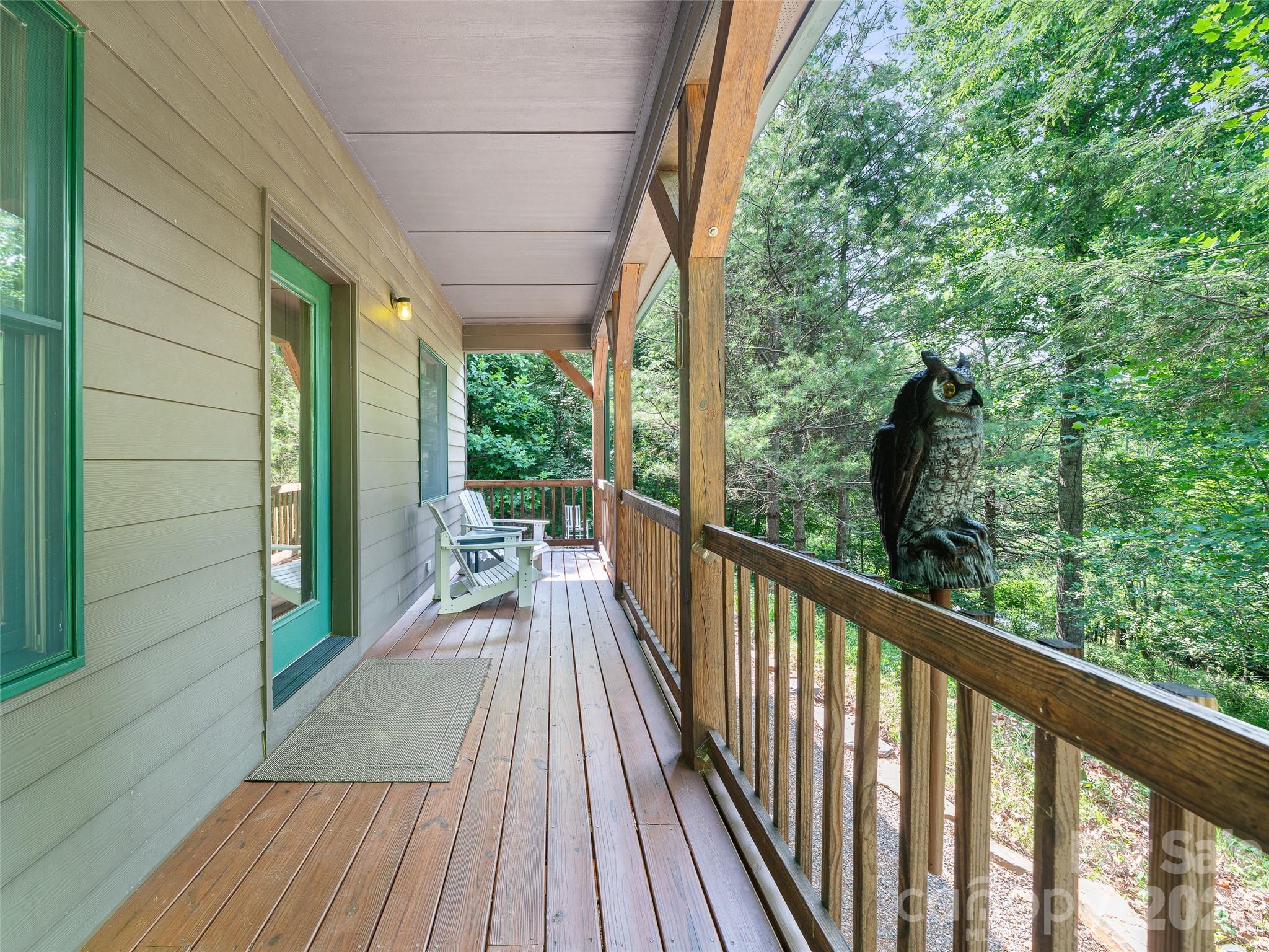 262 Little Pond Drive — Burnsville