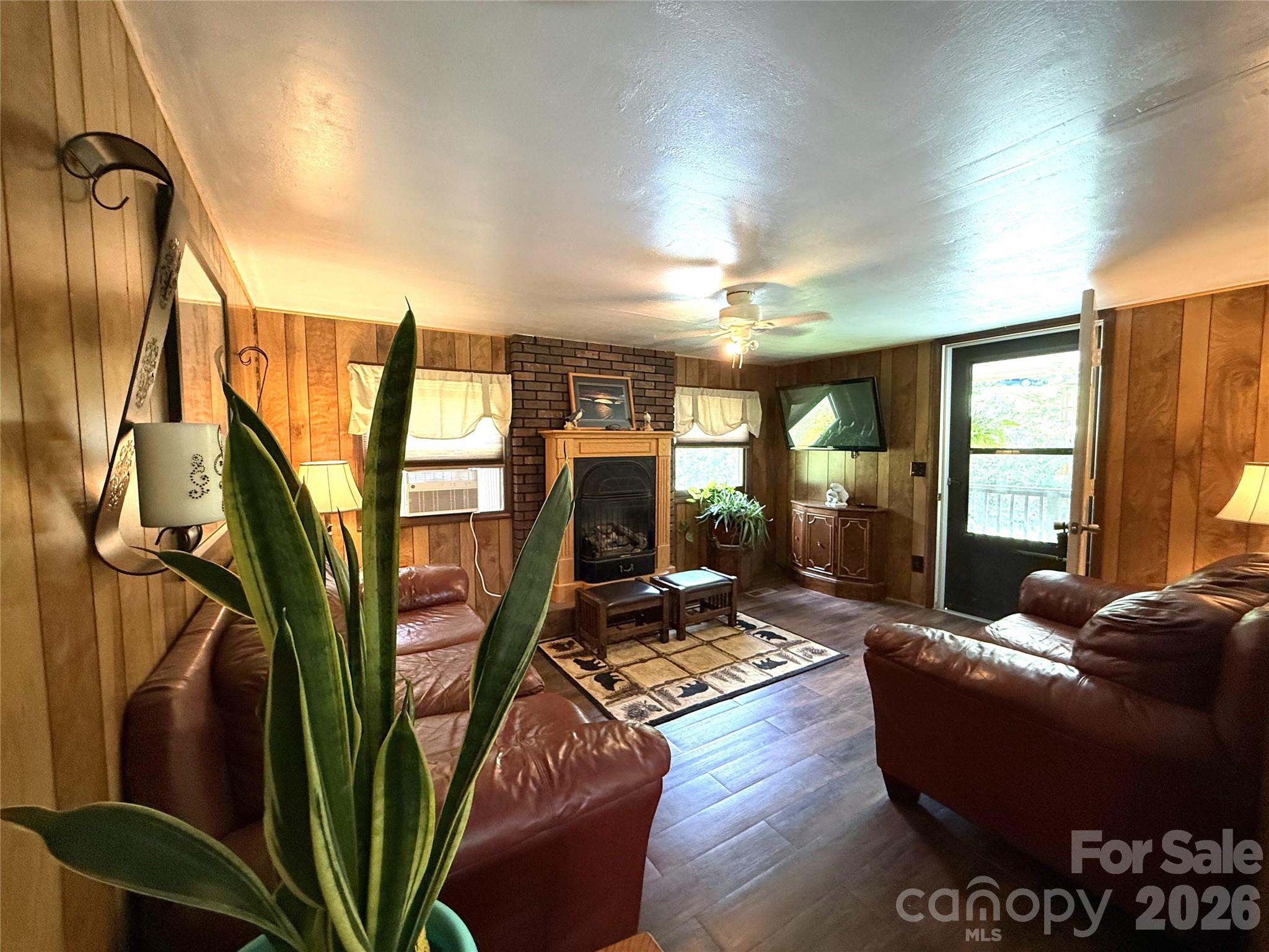 4126 & 4128 Pumpkintown Road — Sylva