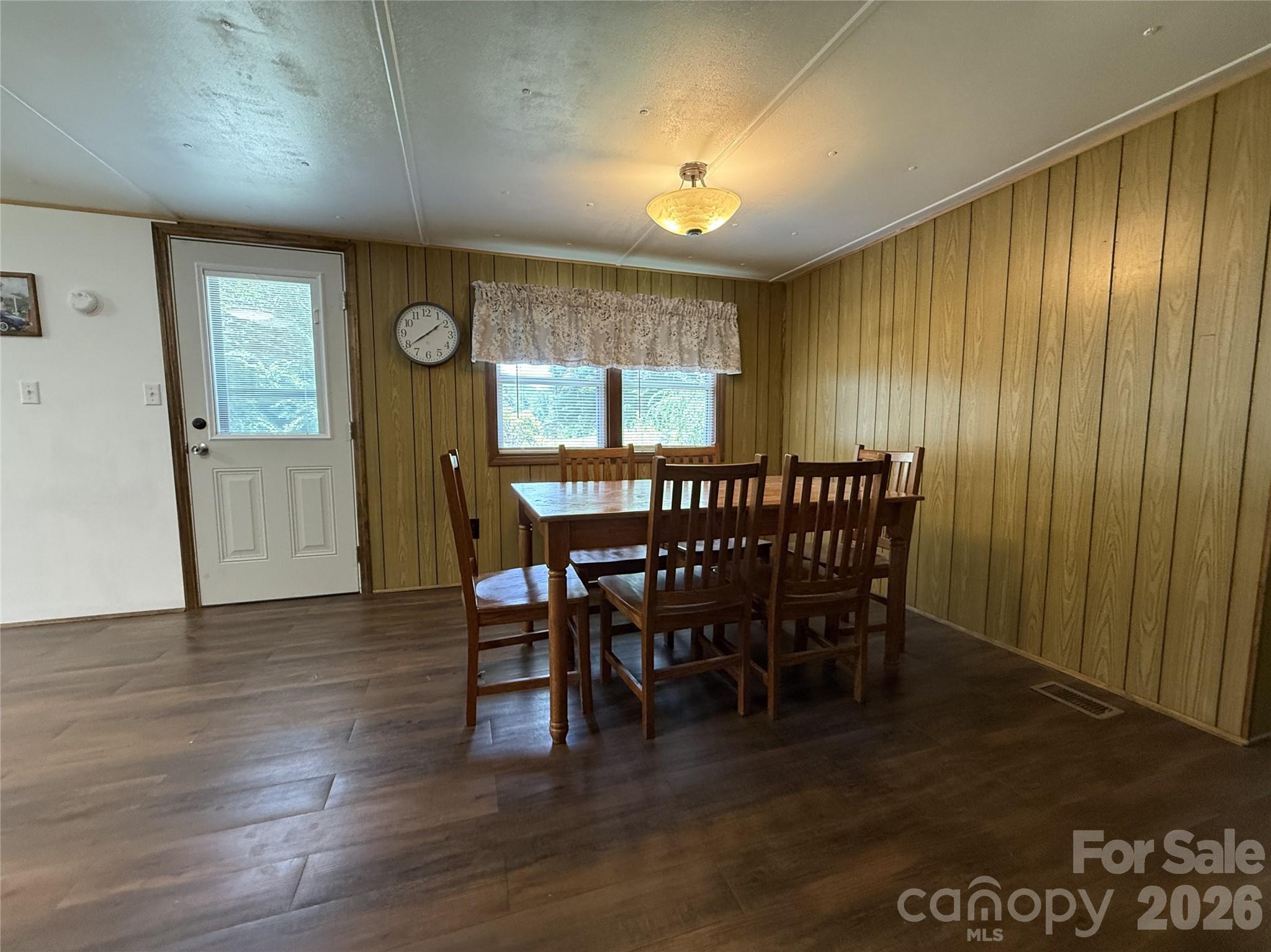 4126 & 4128 Pumpkintown Road — Sylva