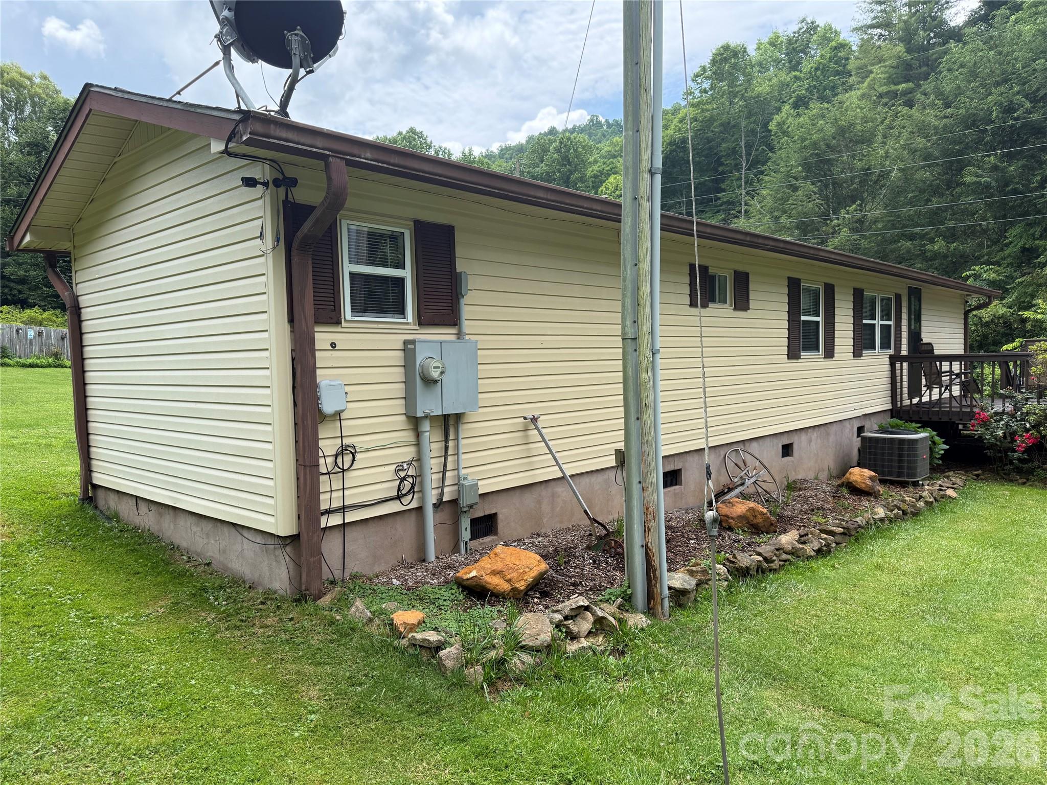 4126 & 4128 Pumpkintown Road — Sylva