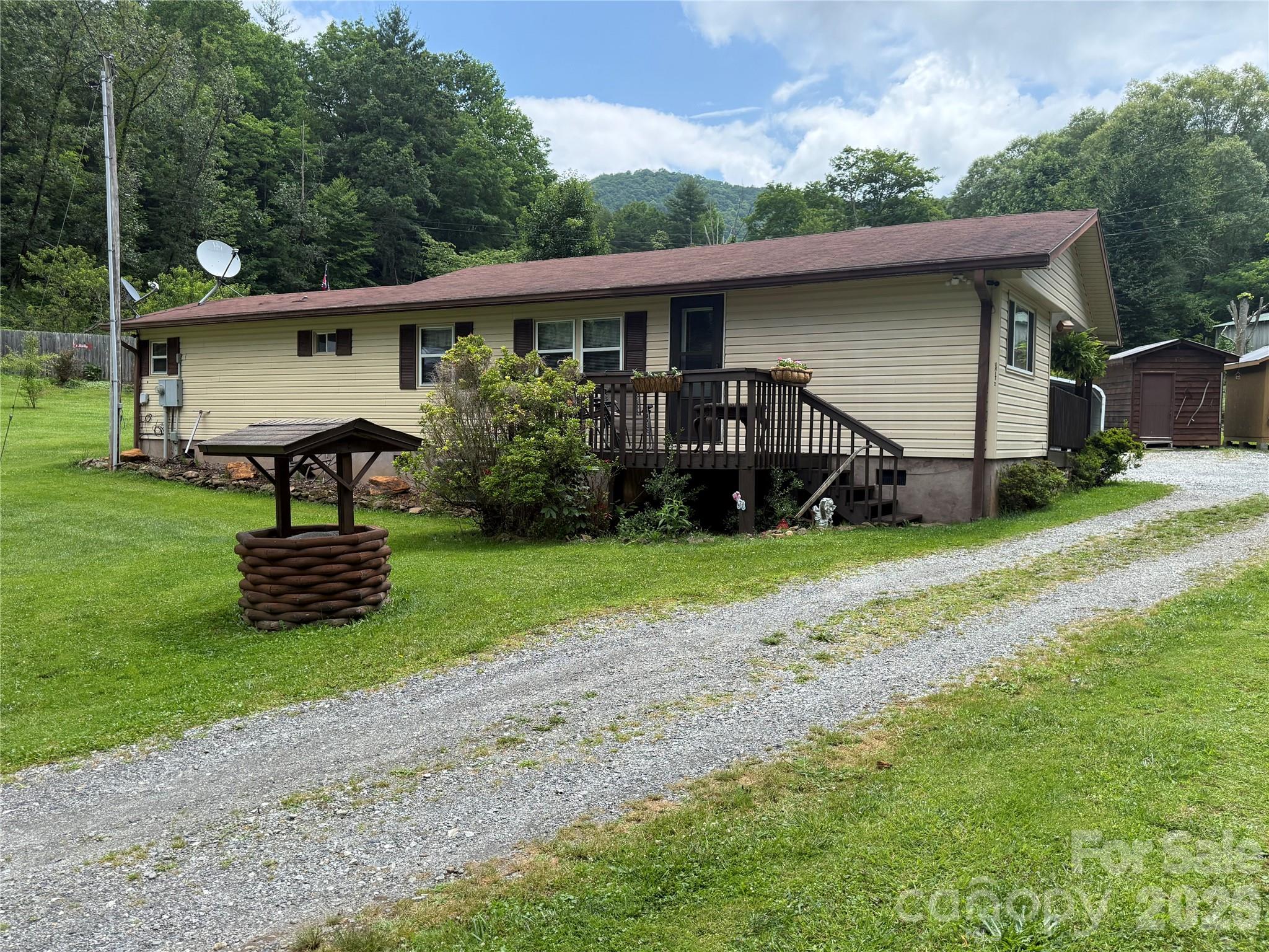 4126 & 4128 Pumpkintown Road — Sylva
