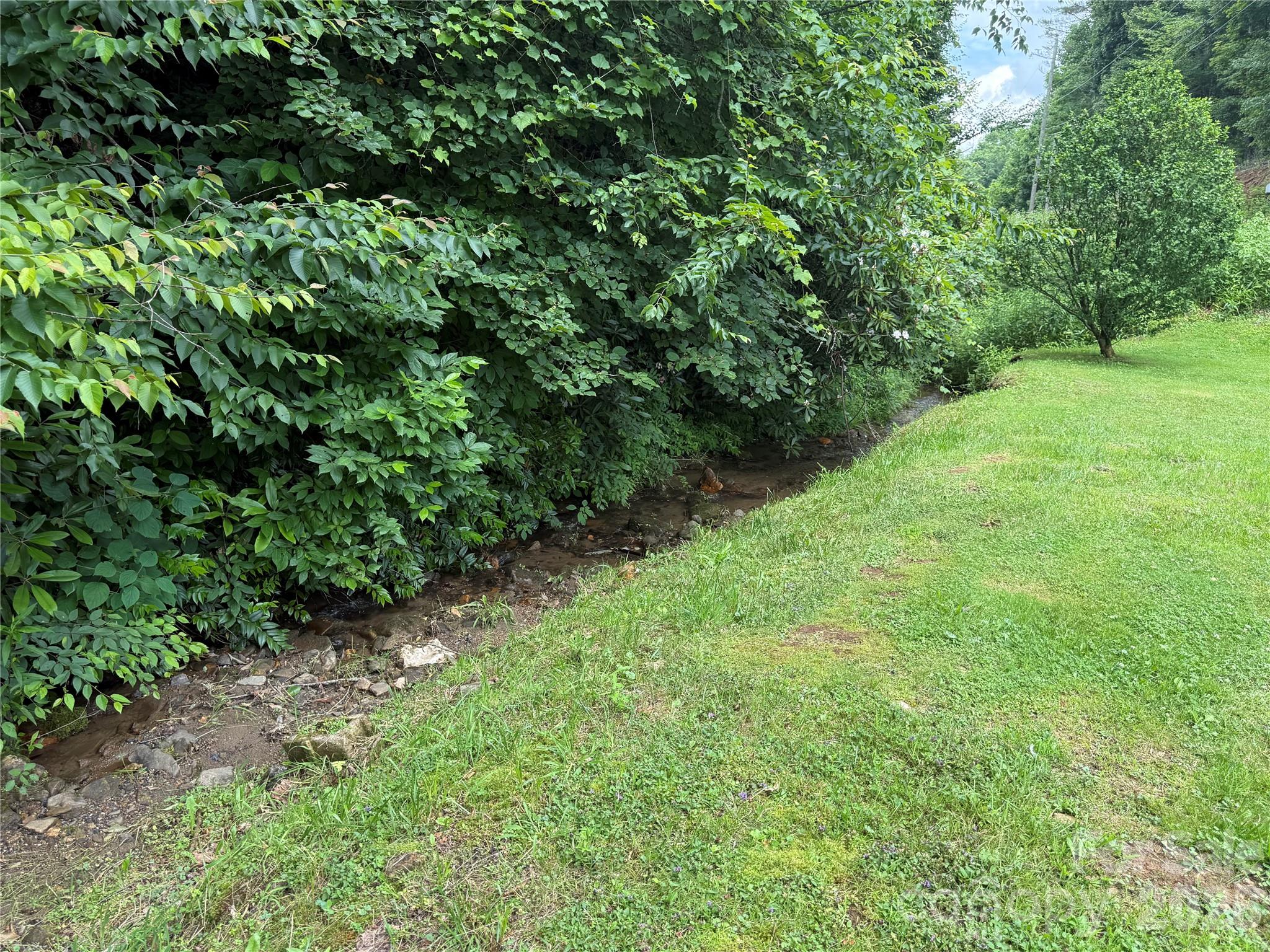 4126 & 4128 Pumpkintown Road — Sylva