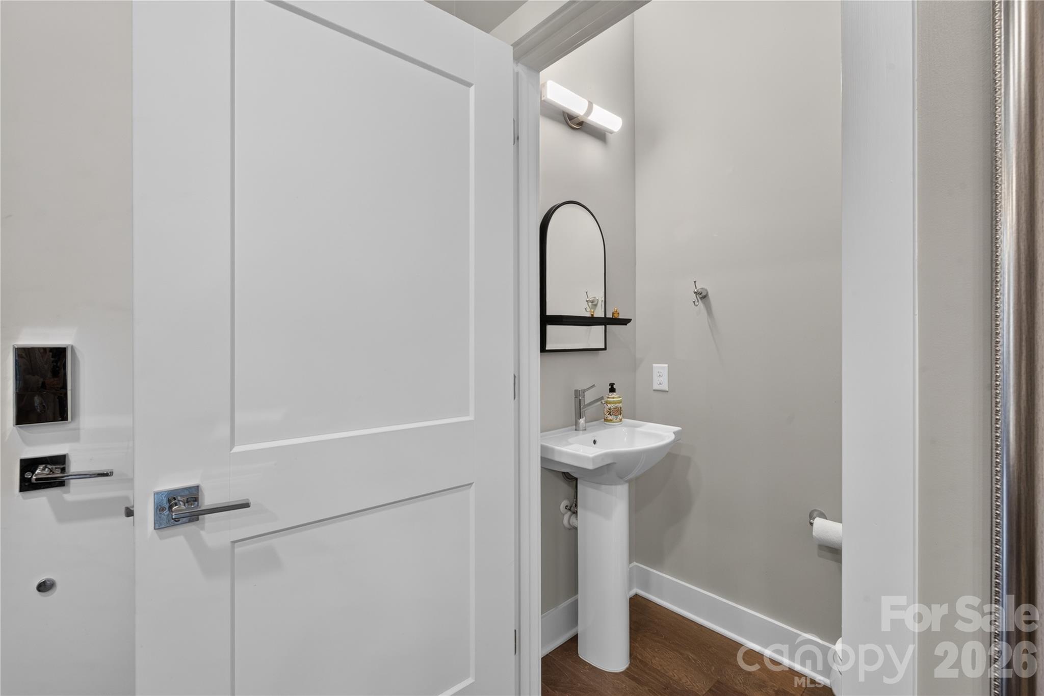 2401 Euclid Avenue #206 — Charlotte