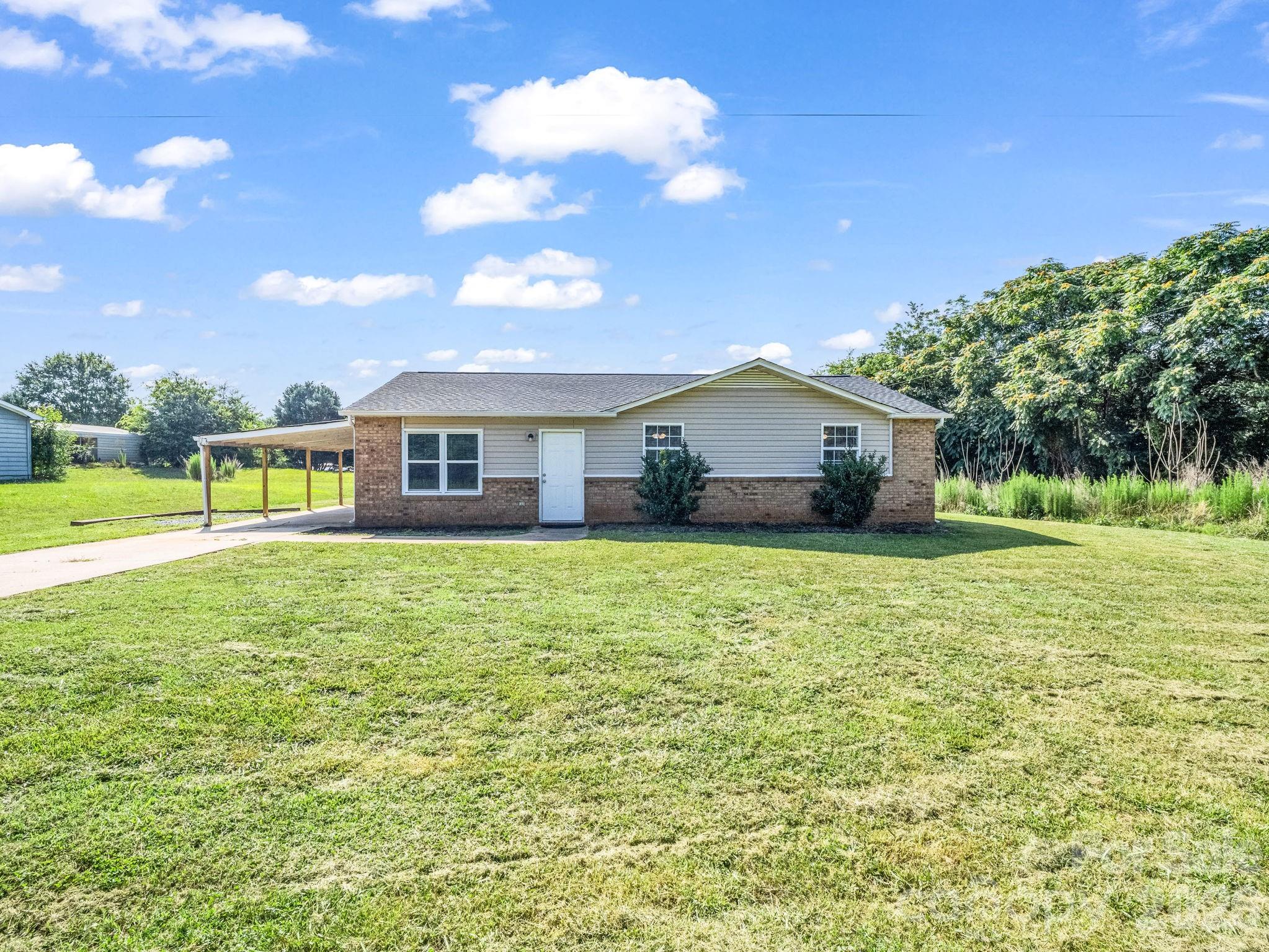 313 Harrill Road — Forest City