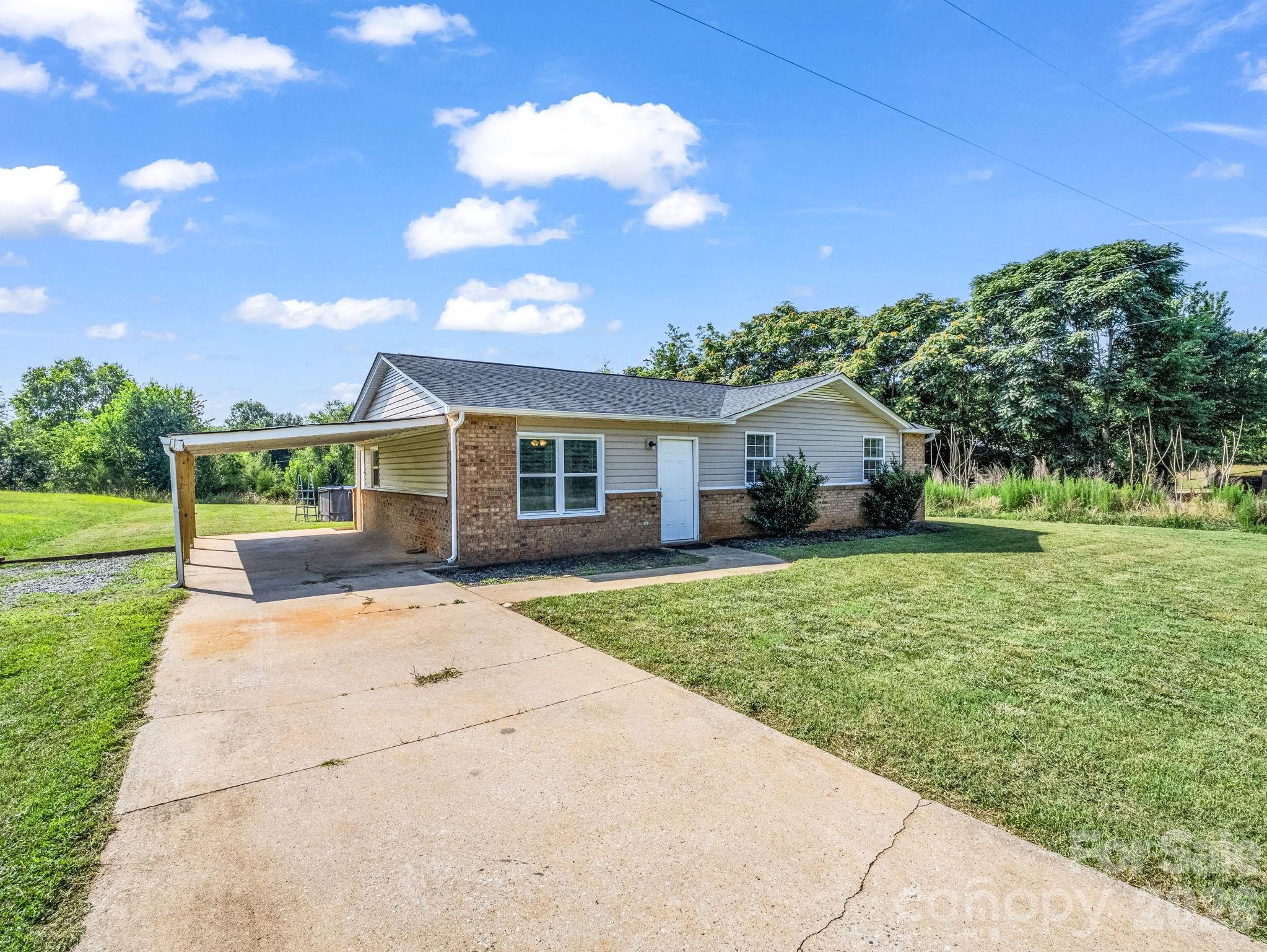 313 Harrill Road — Forest City