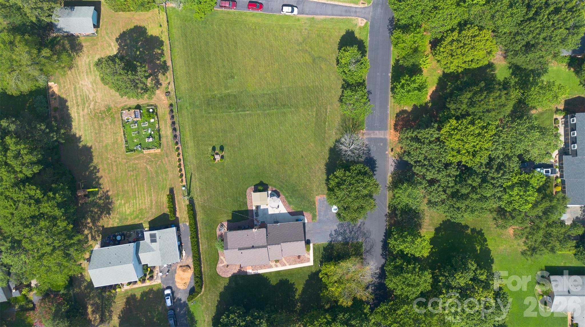 3231 Windrow Lane — Matthews