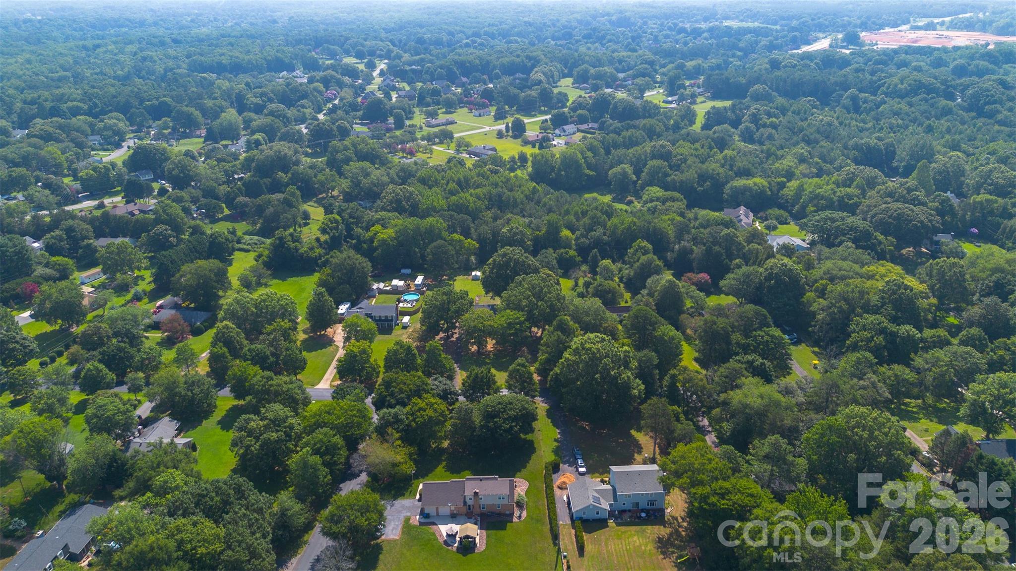 3231 Windrow Lane — Matthews