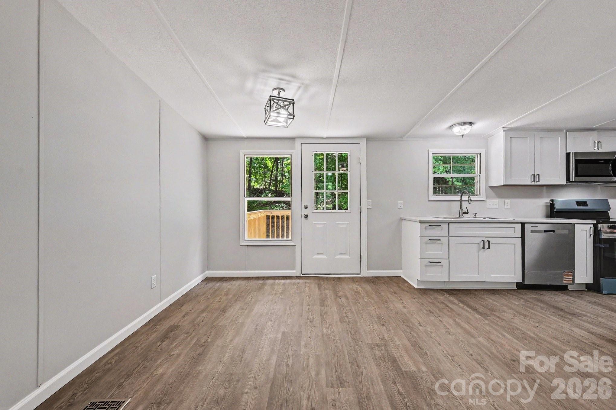3723 Vickery Drive — Maiden