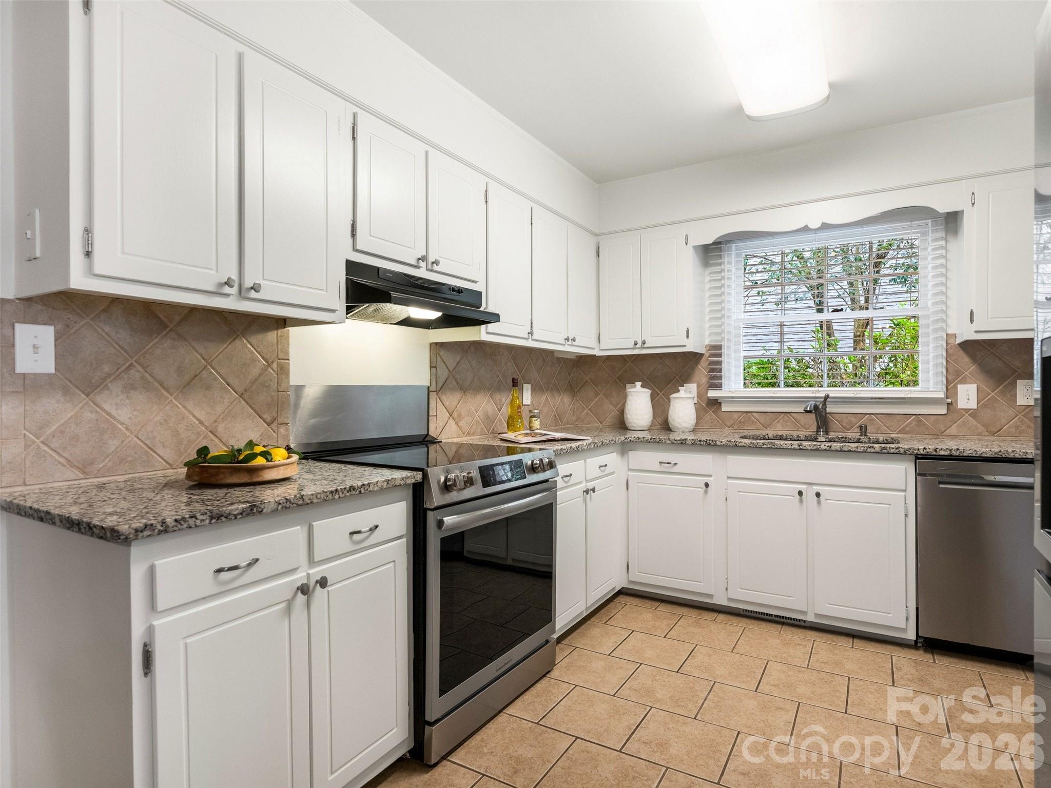 5020 Glenbrier Drive — Charlotte