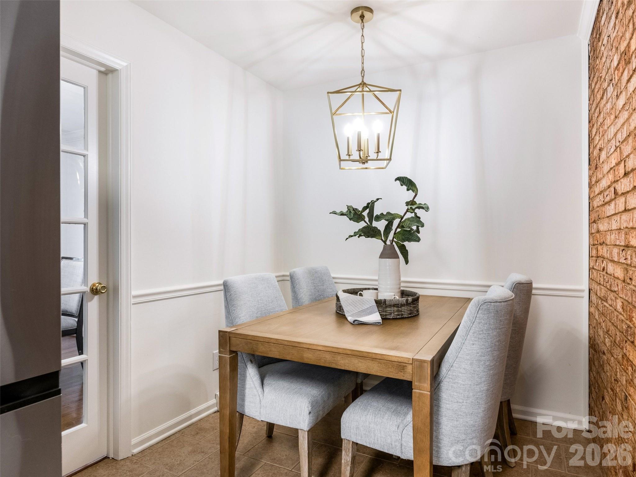 5020 Glenbrier Drive — Charlotte